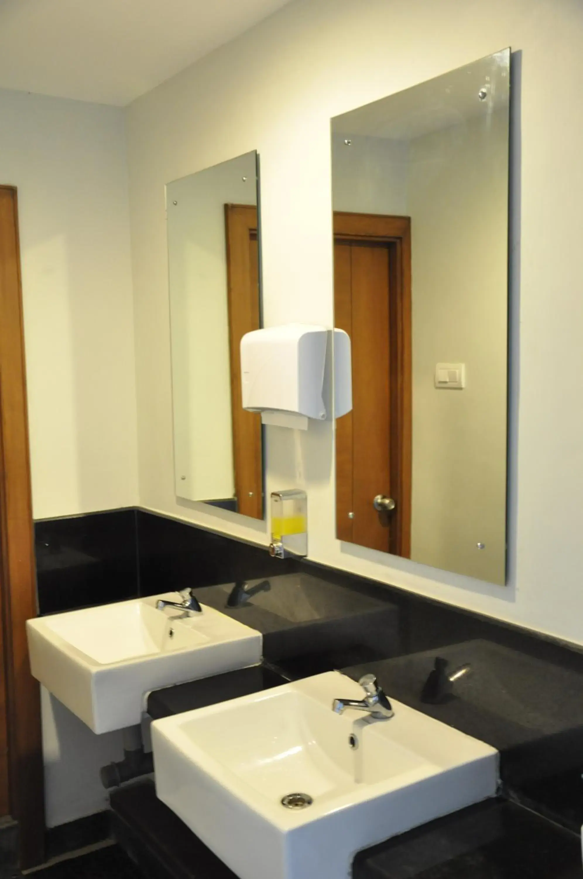 Toilet, Bathroom in Hotel The Nook