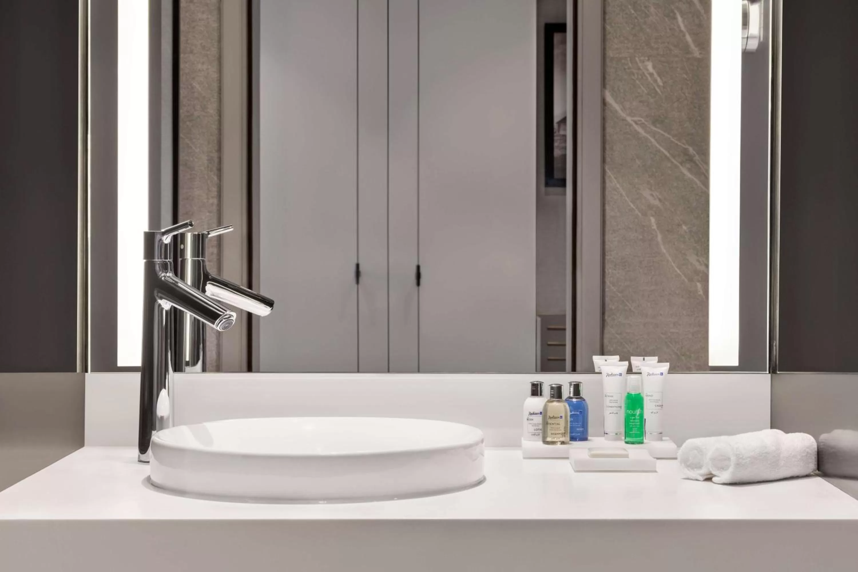 Bathroom in Radisson Blu Hotel Riyadh Convention and Exhibition Center