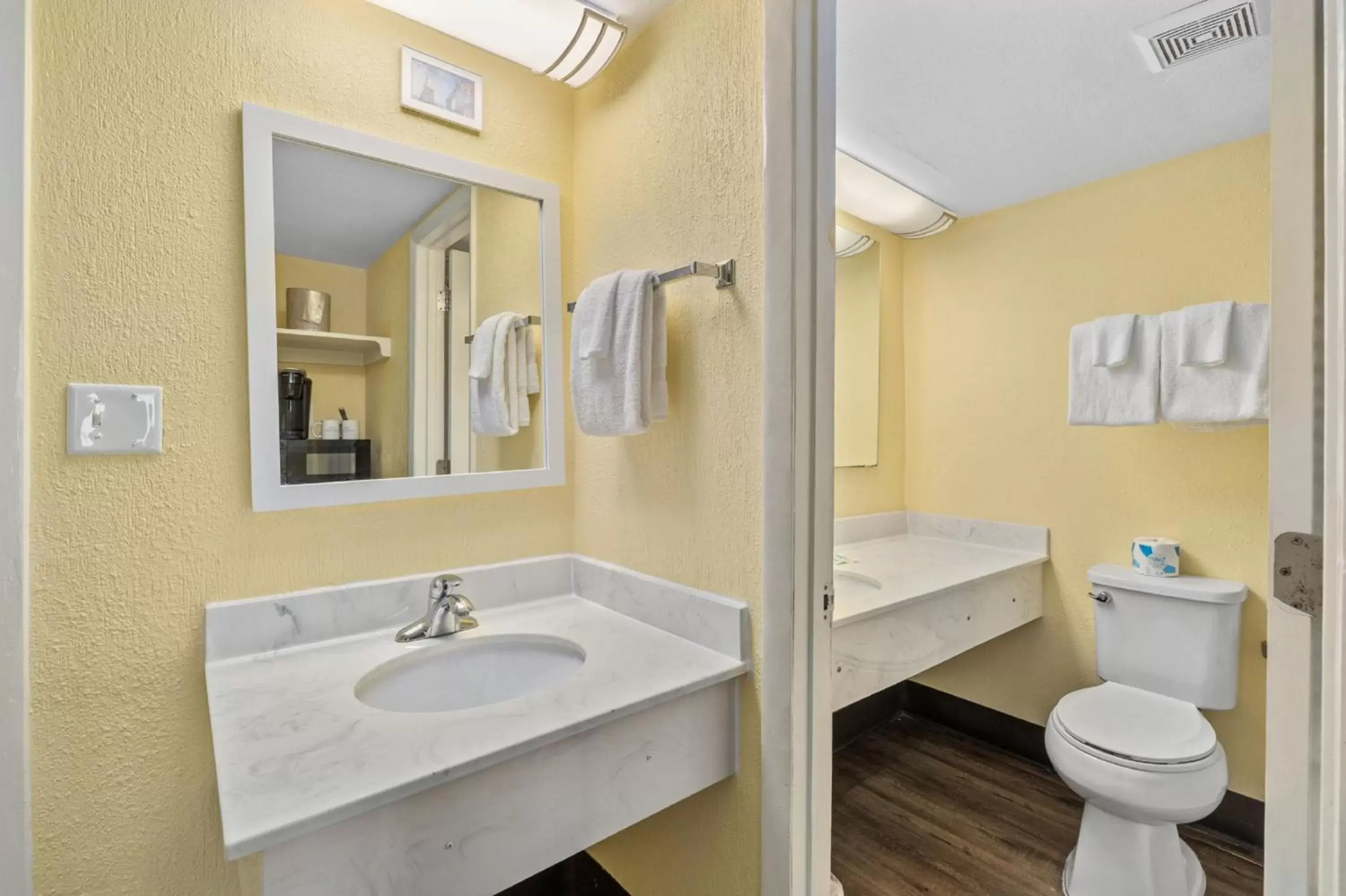 Bathroom in North Shore Oceanfront Resort Hotel