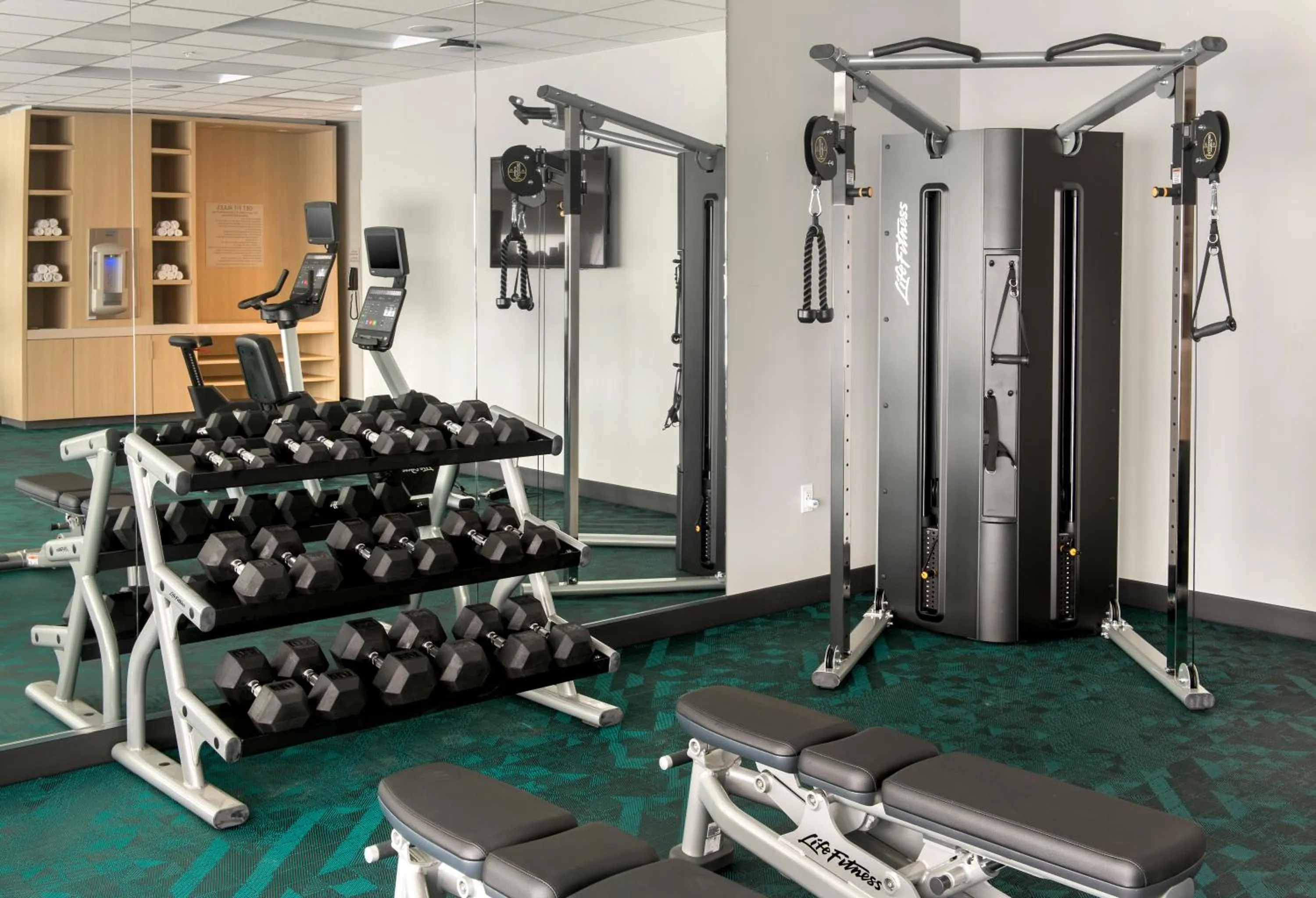 Fitness centre/facilities in TownePlace Suites Portland Airport ME