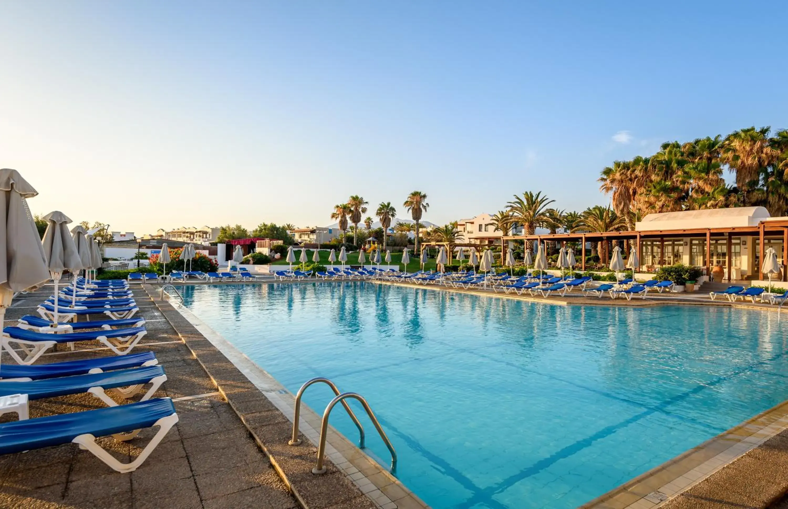 Spring, Swimming Pool in Annabelle Beach Resort