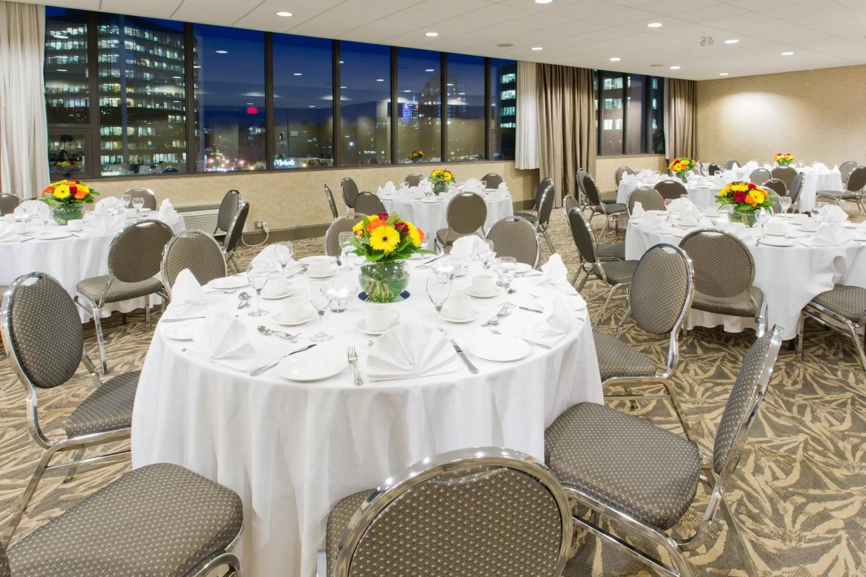 Banquet/Function facilities, Banquet Facilities in Holiday Inn Vancouver-Centre Broadway, an IHG Hotel