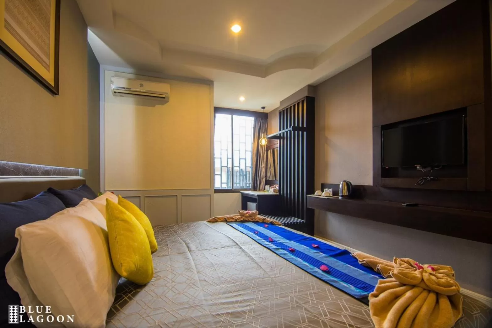 Bedroom, Bed in Blue Lagoon Hotel