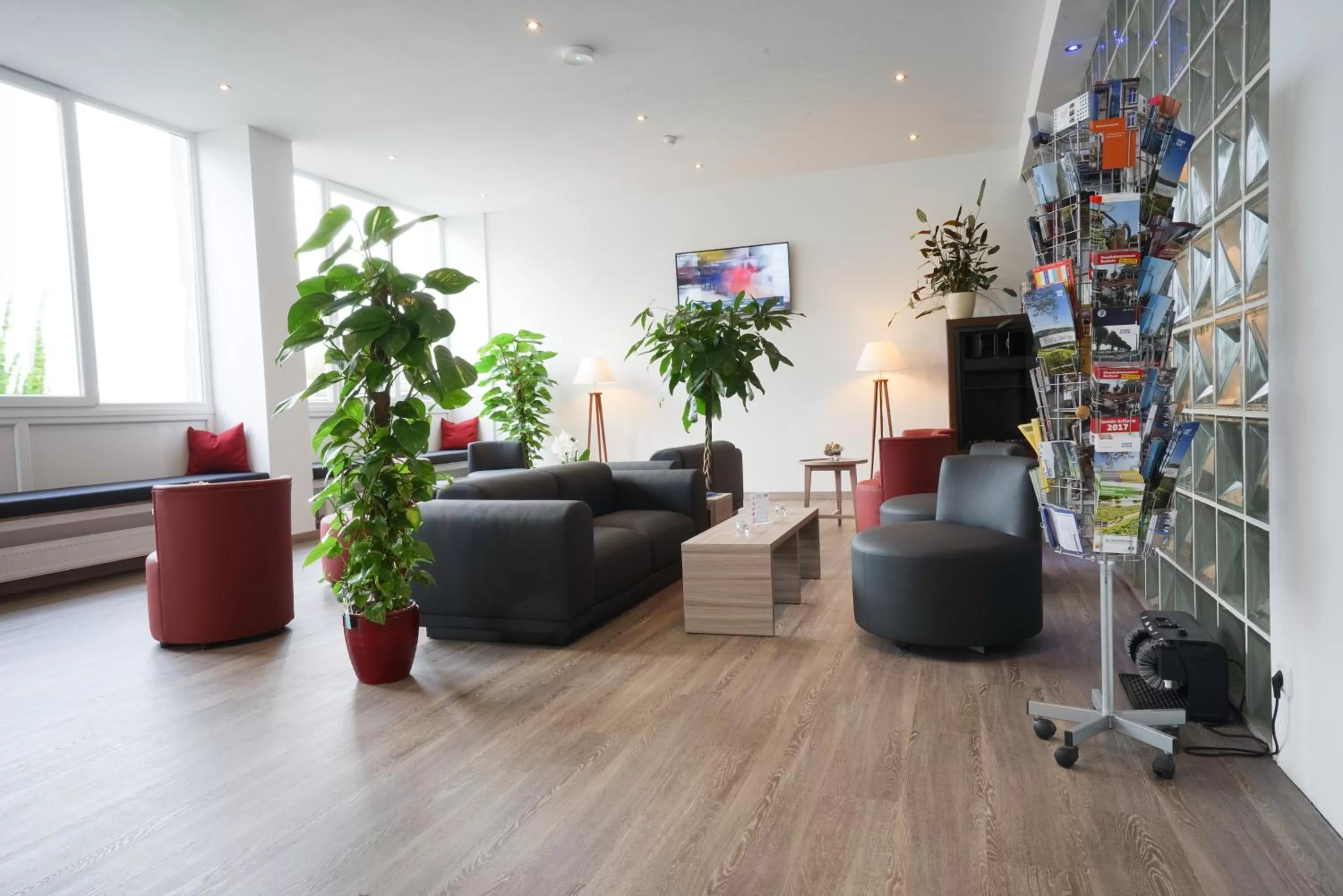 Lobby or reception in Ruhr Inn Hotel