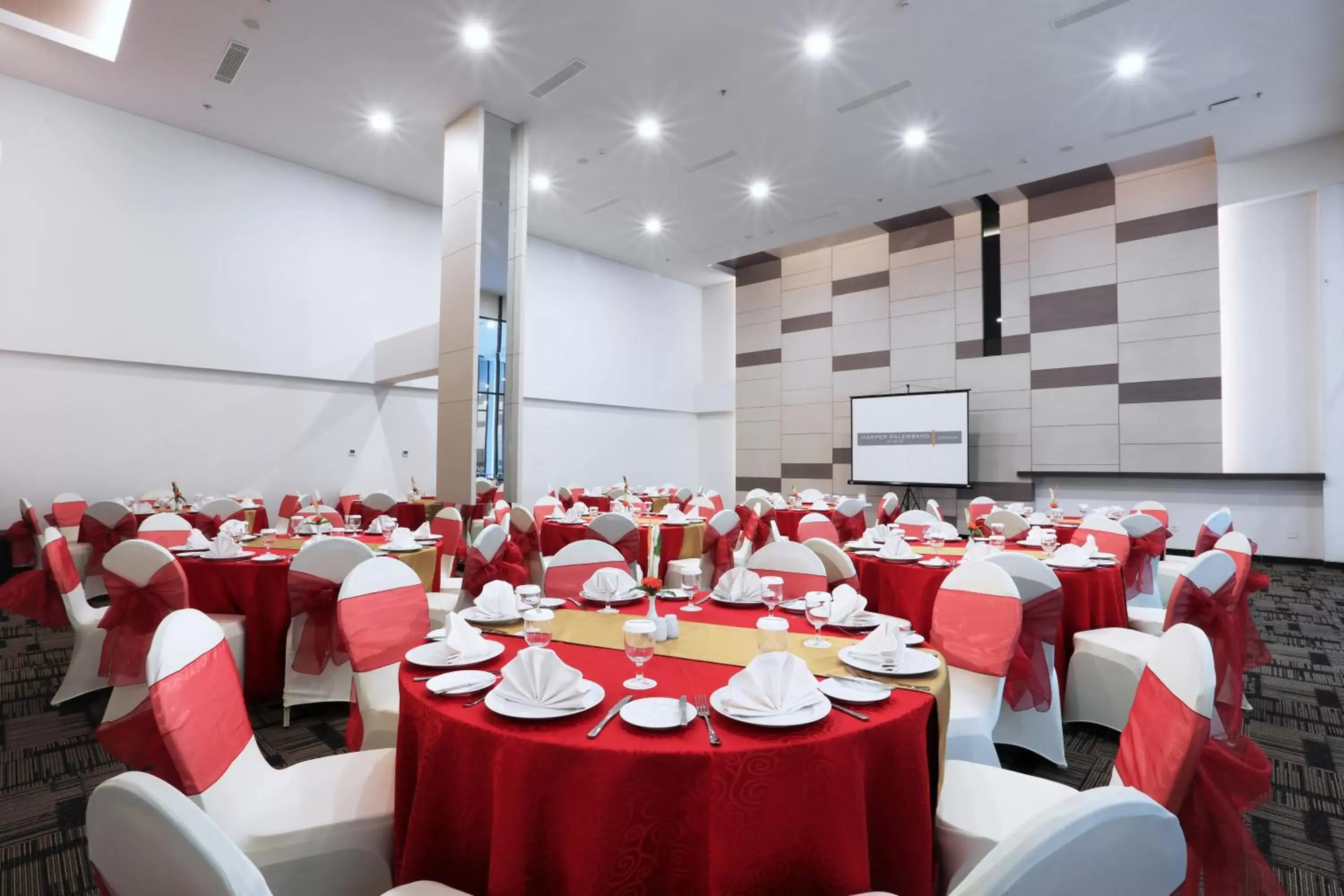 Meeting/conference room, Banquet Facilities in Harper Palembang by ASTON
