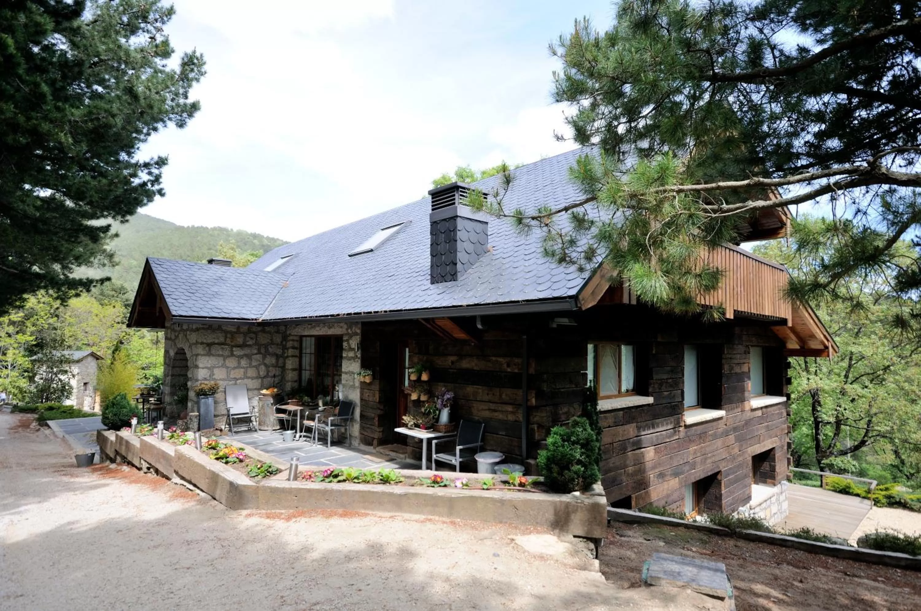 Property building in Hotel Rural Las Rozuelas