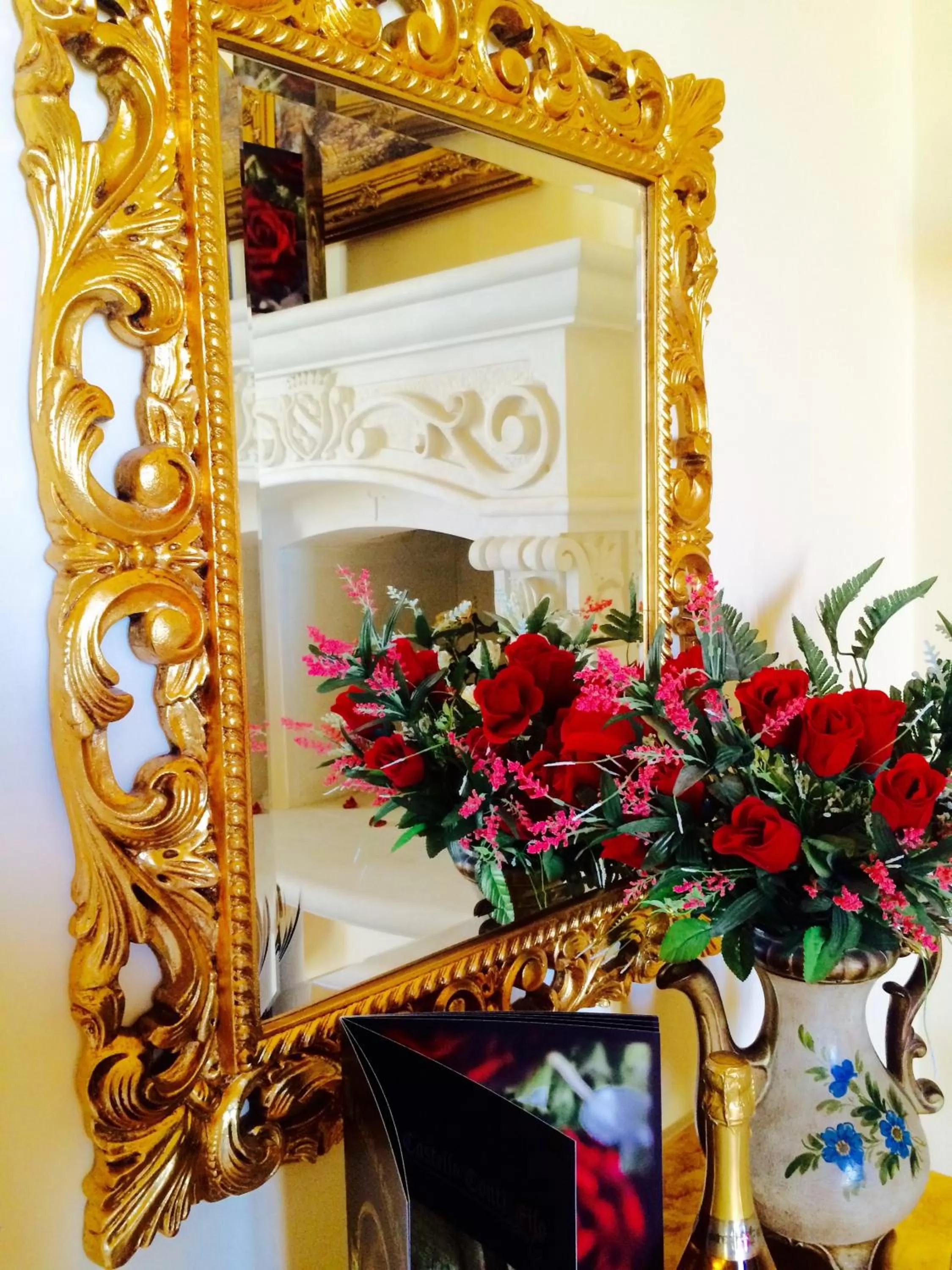 Decorative detail in Castello Conti Filo