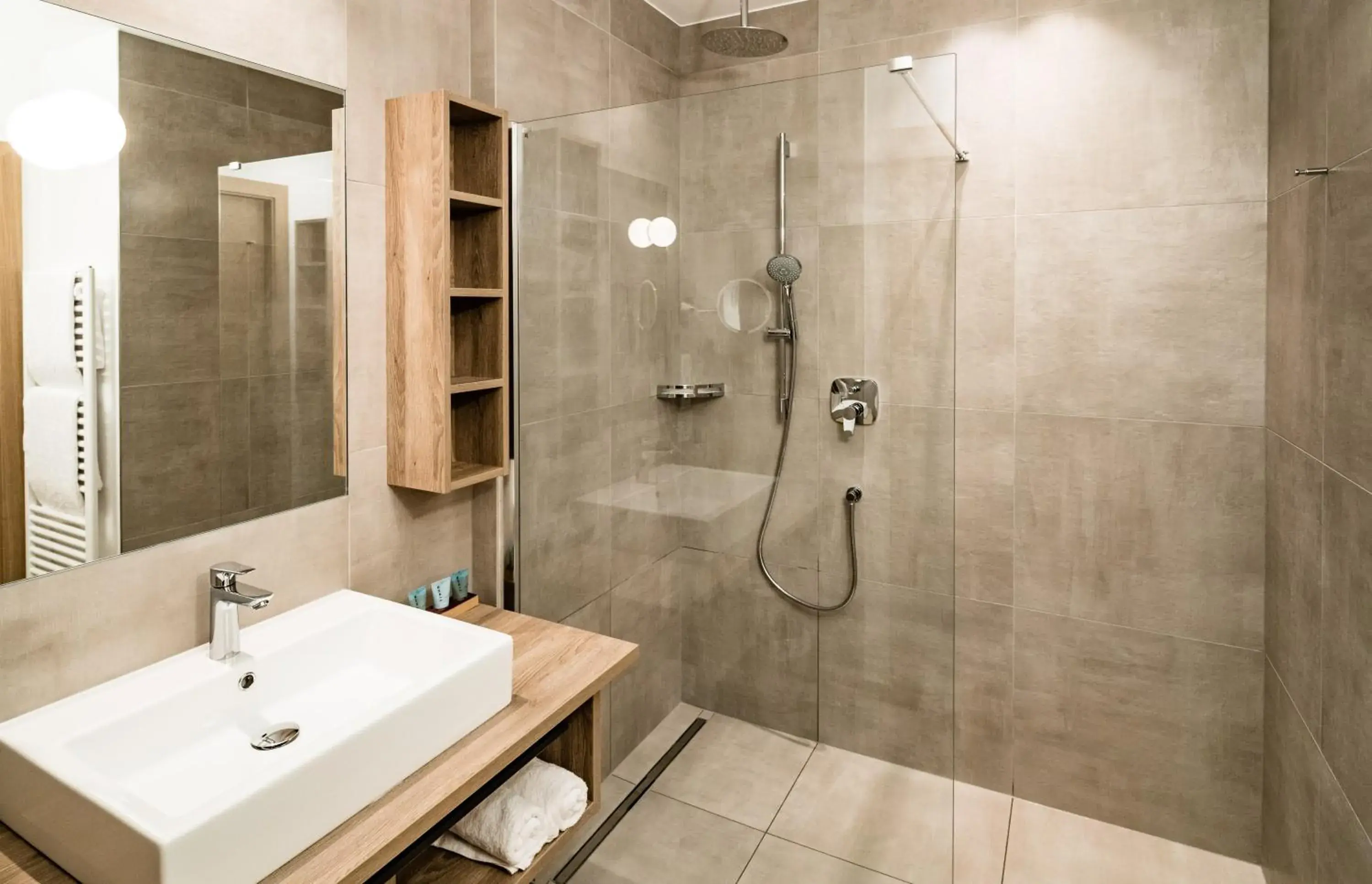 Shower, Bathroom in Hotel Plattenhof