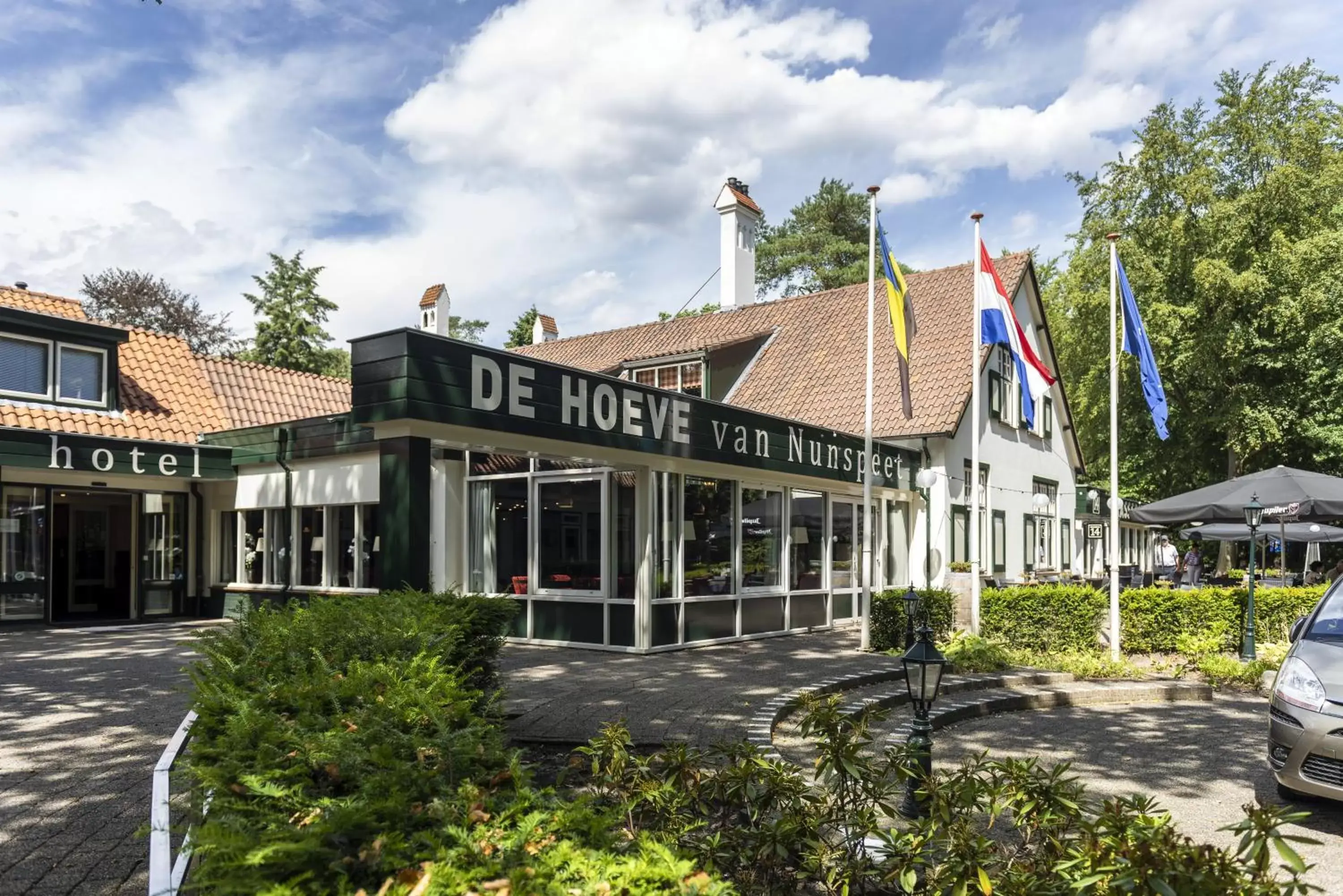 Facade/entrance in Hotel de Hoeve van Nunspeet