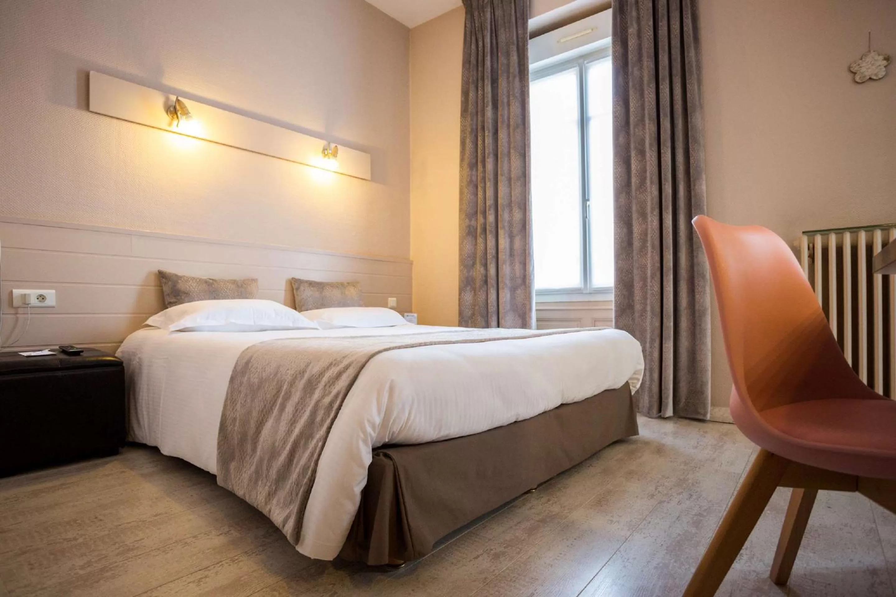 Photo of the whole room, Bed in Best Western Hôtel Des Voyageurs