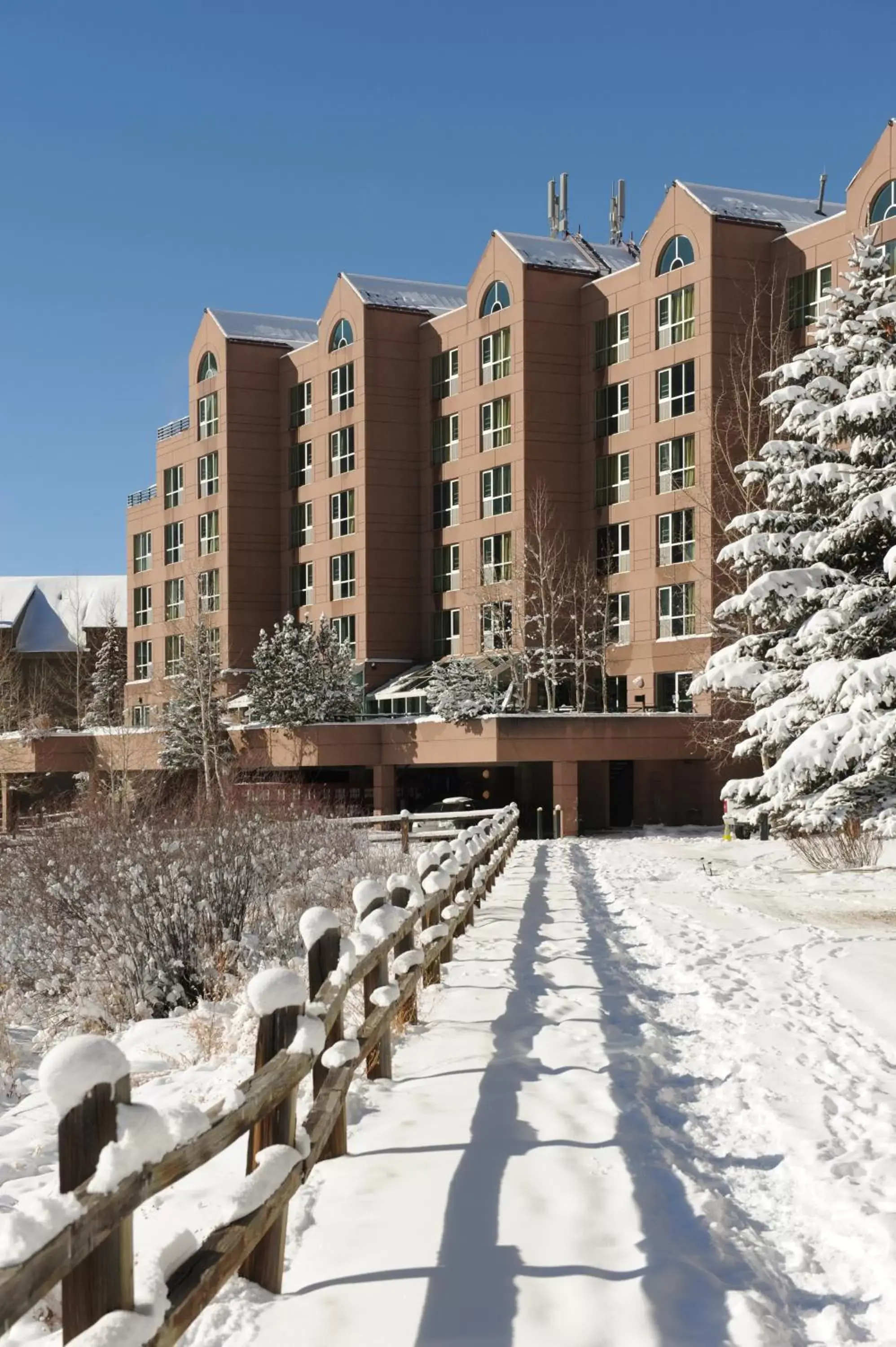 Facade/entrance, Winter in Hyatt Place Keystone