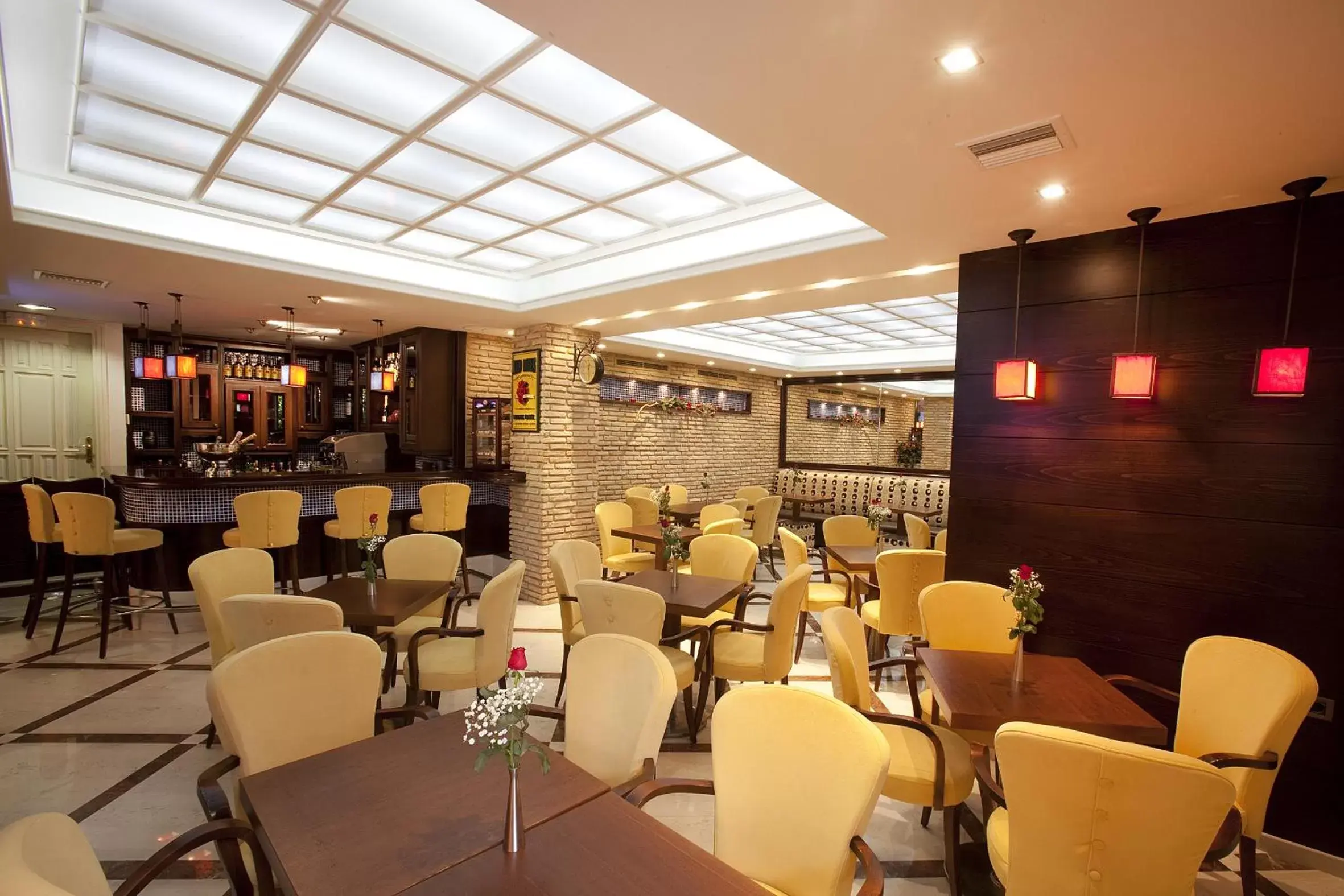 Lounge or bar in Akti Taygetos - Conference Resort Lounge or bar in Akti Taygetos - Conference Resort
