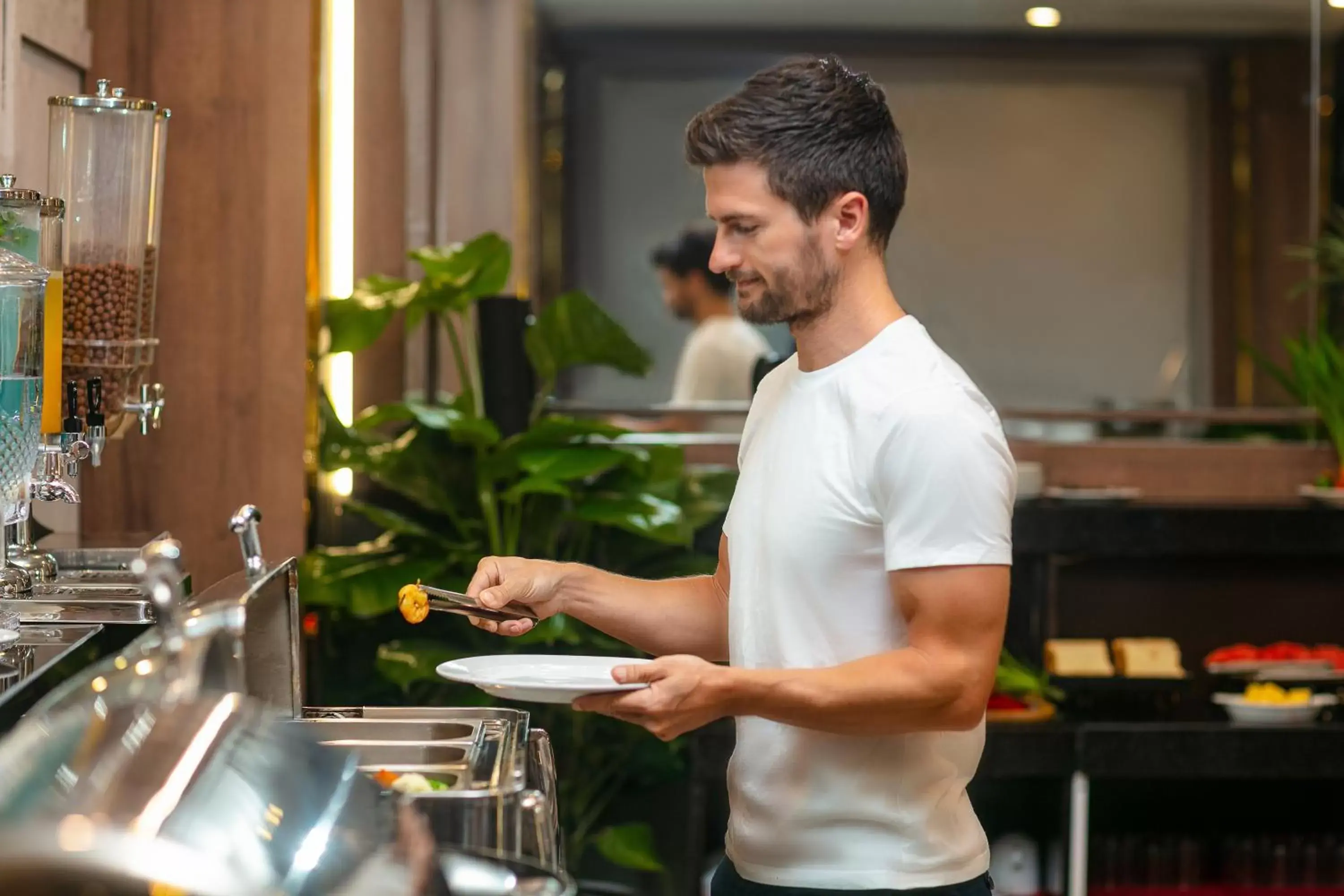 Restaurant/places to eat in Hanoi La Palm Premier Hotel & Spa Restaurant/places to eat in Hanoi La Palm Premier Hotel & Spa