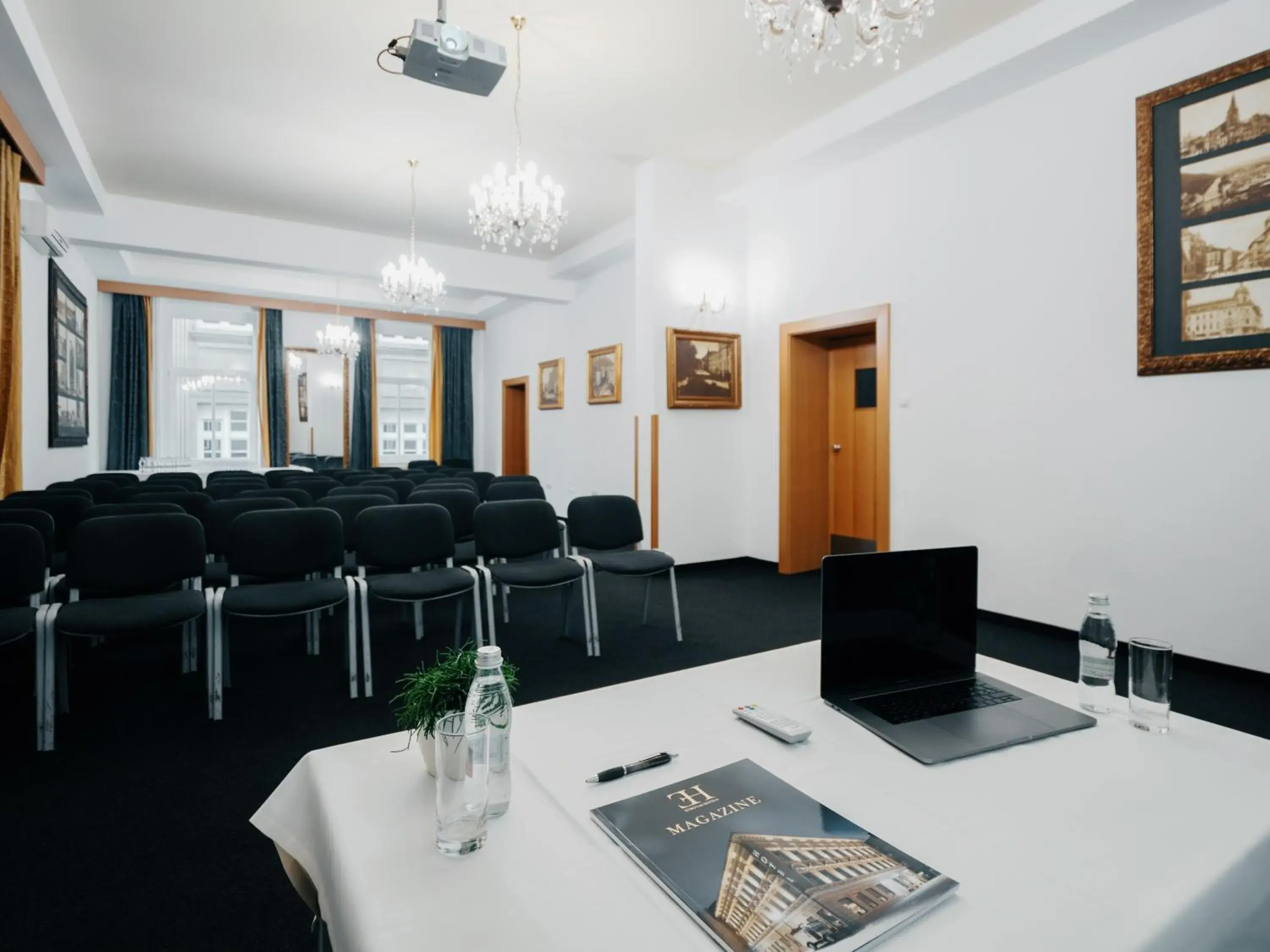 Seating area in Hotel Evropa