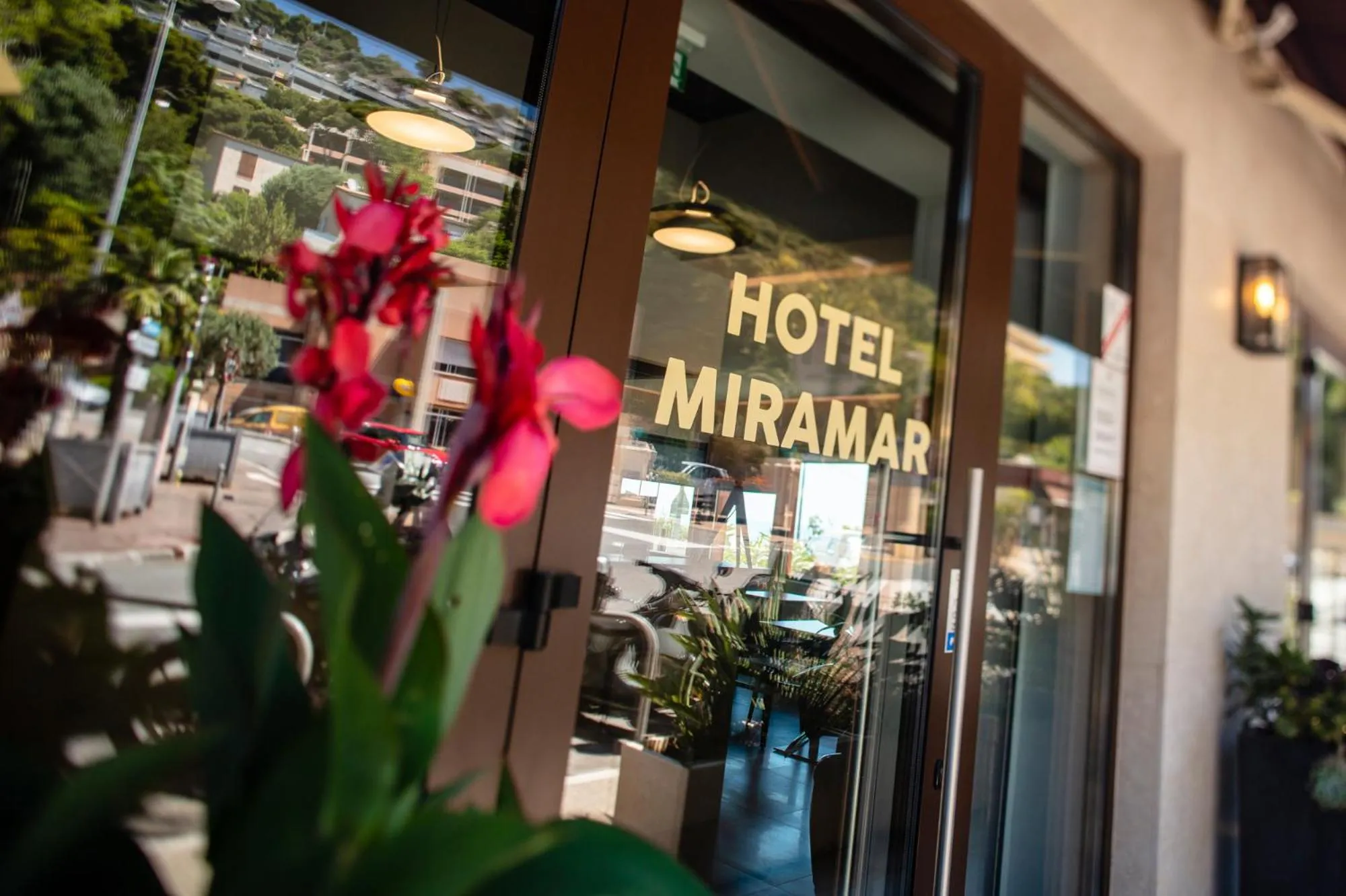 Facade/entrance in Hotel Miramar