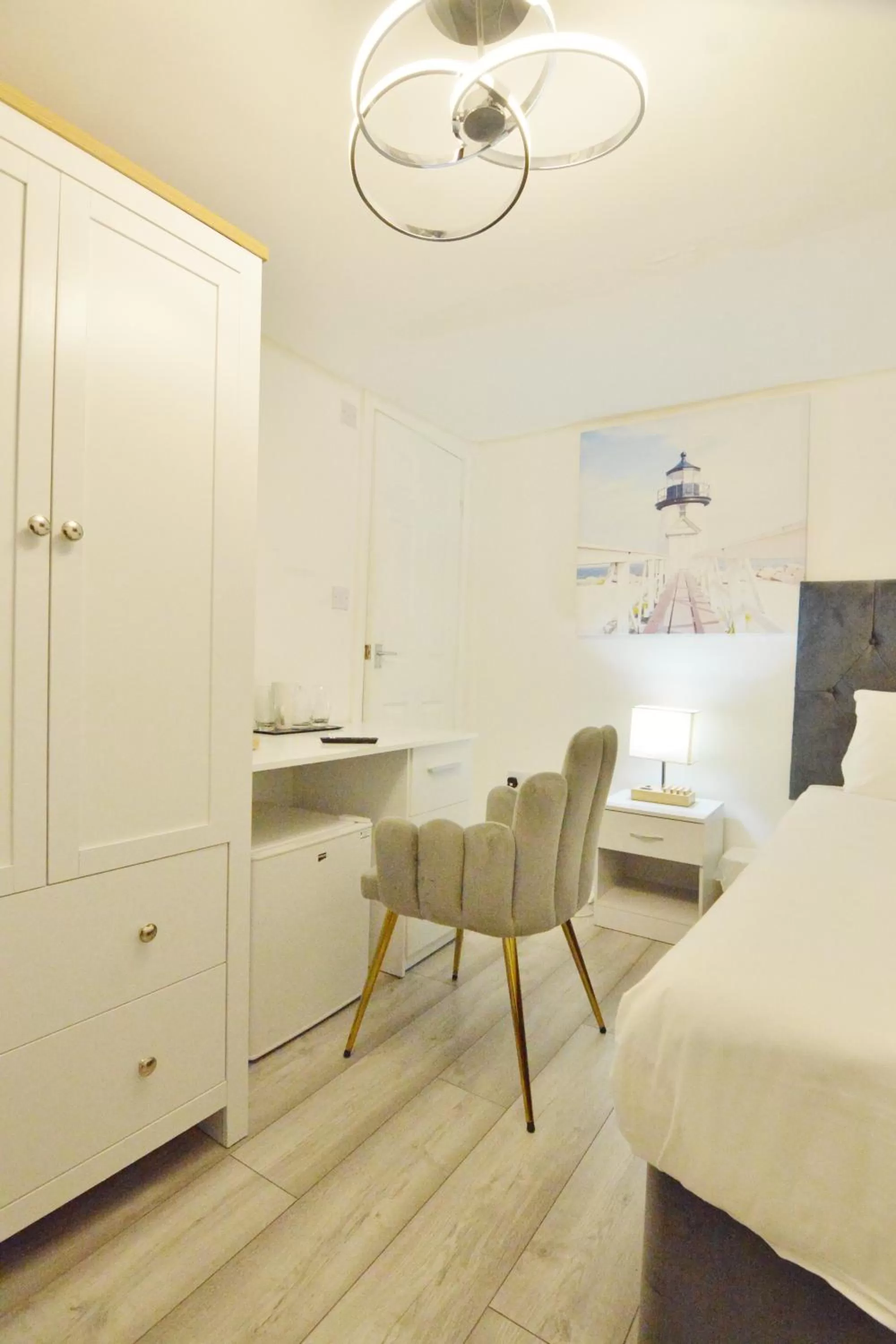 Bed in Anchor Guest House