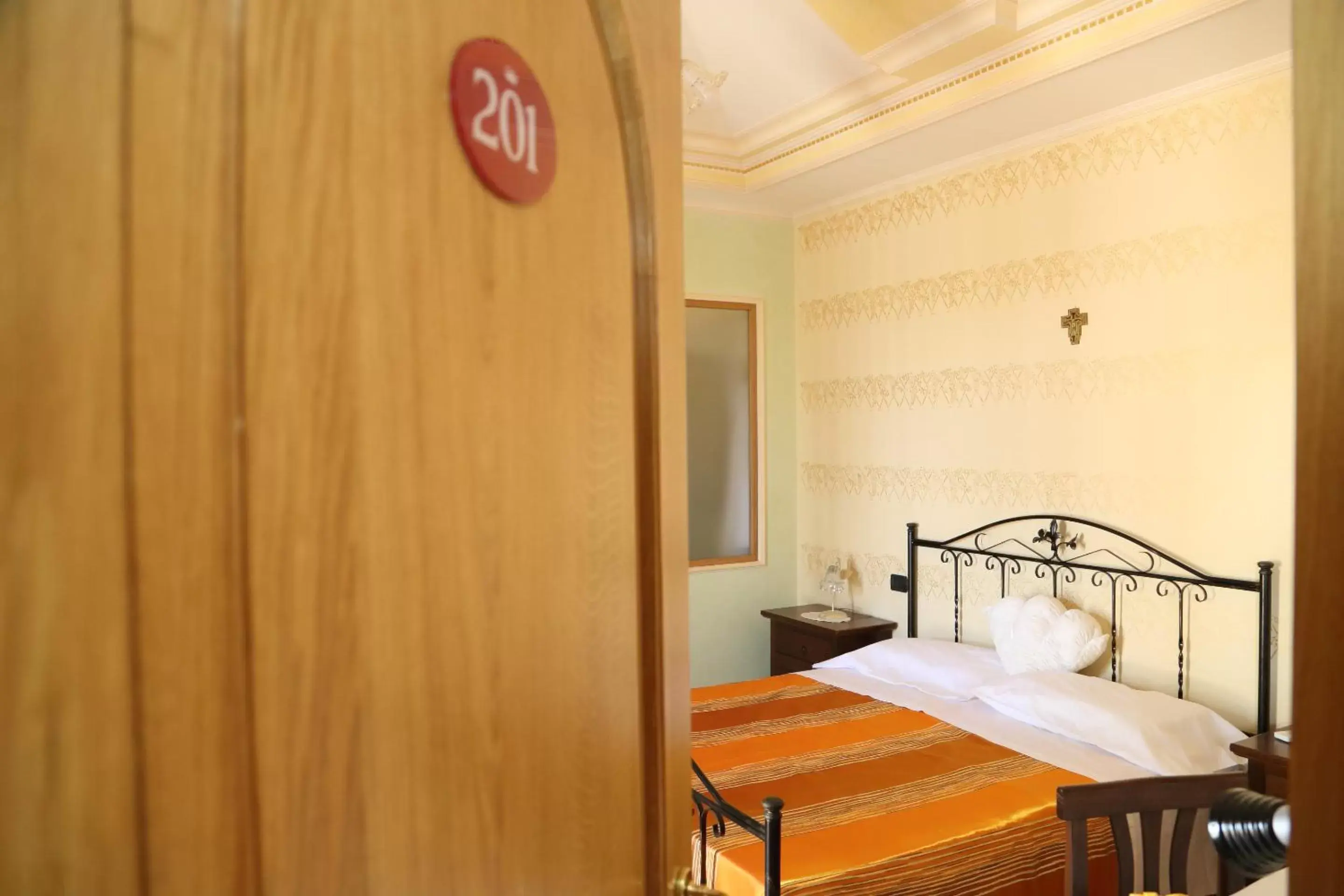 Bed, Room Photo in Villa Manno