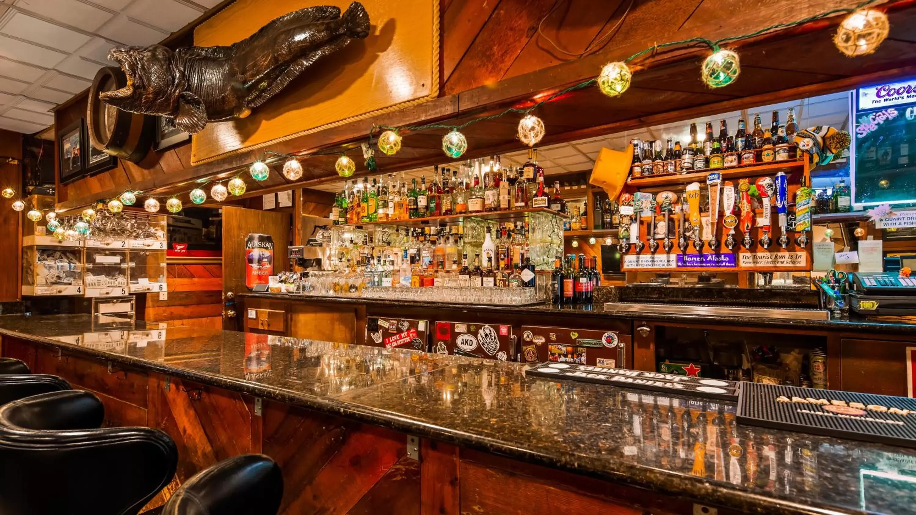 Lounge or bar, Lounge/Bar in Best Western Bidarka Inn
