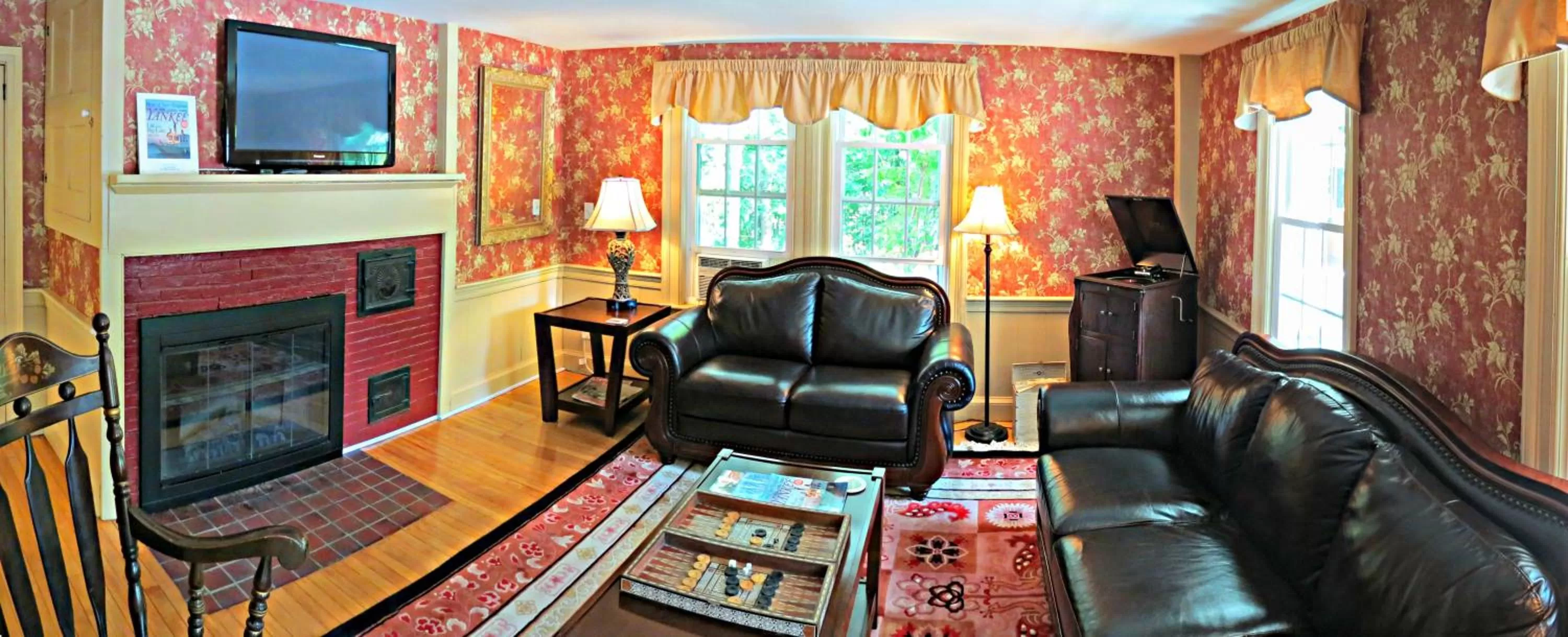 Living room in Ballard House Inn