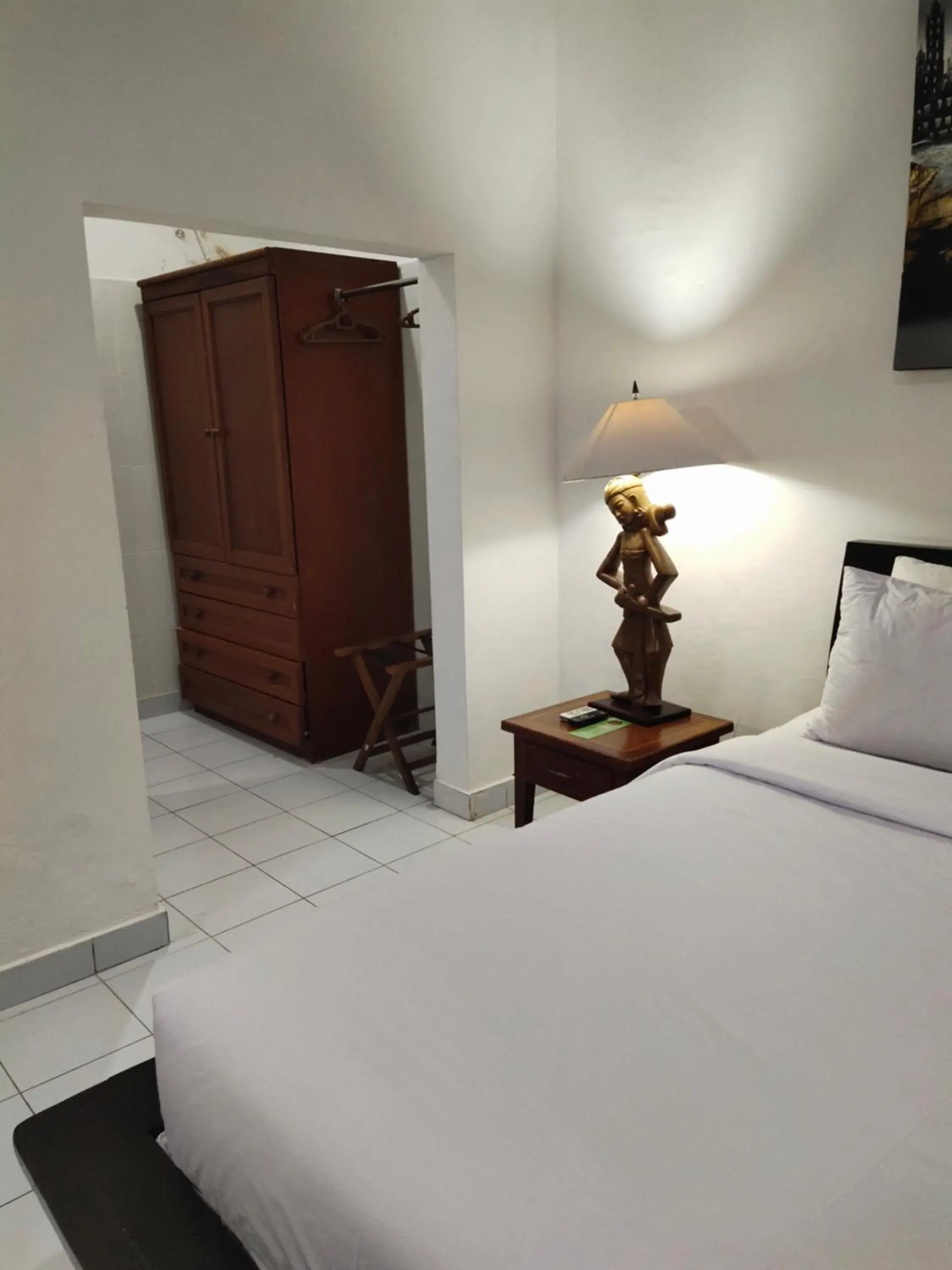 Bedroom, Bed in La Walon Hotel