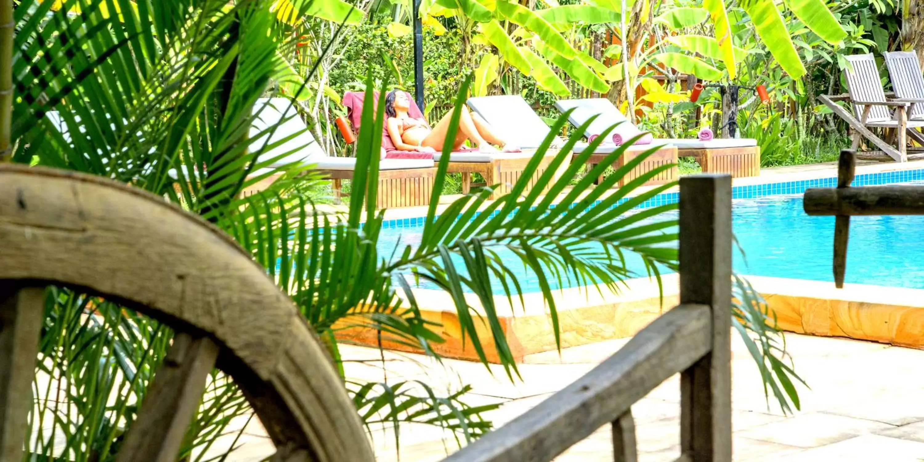 Garden, Pool View in Maisons Wat Kor