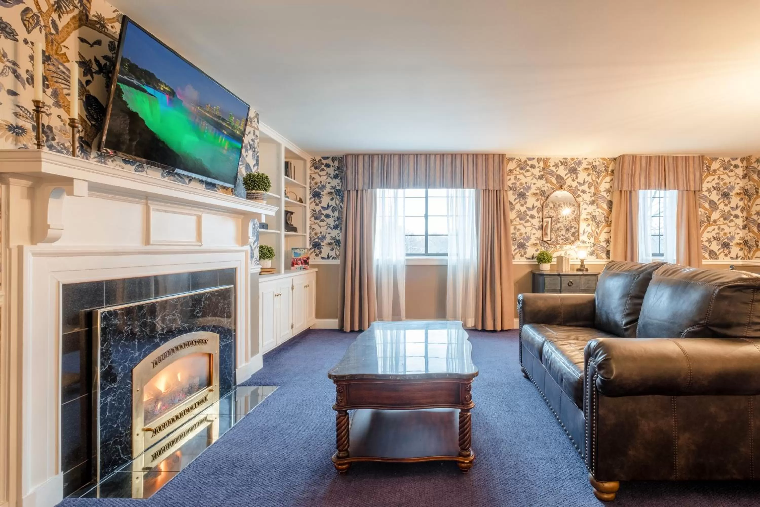 Living room in Red Coach Inn