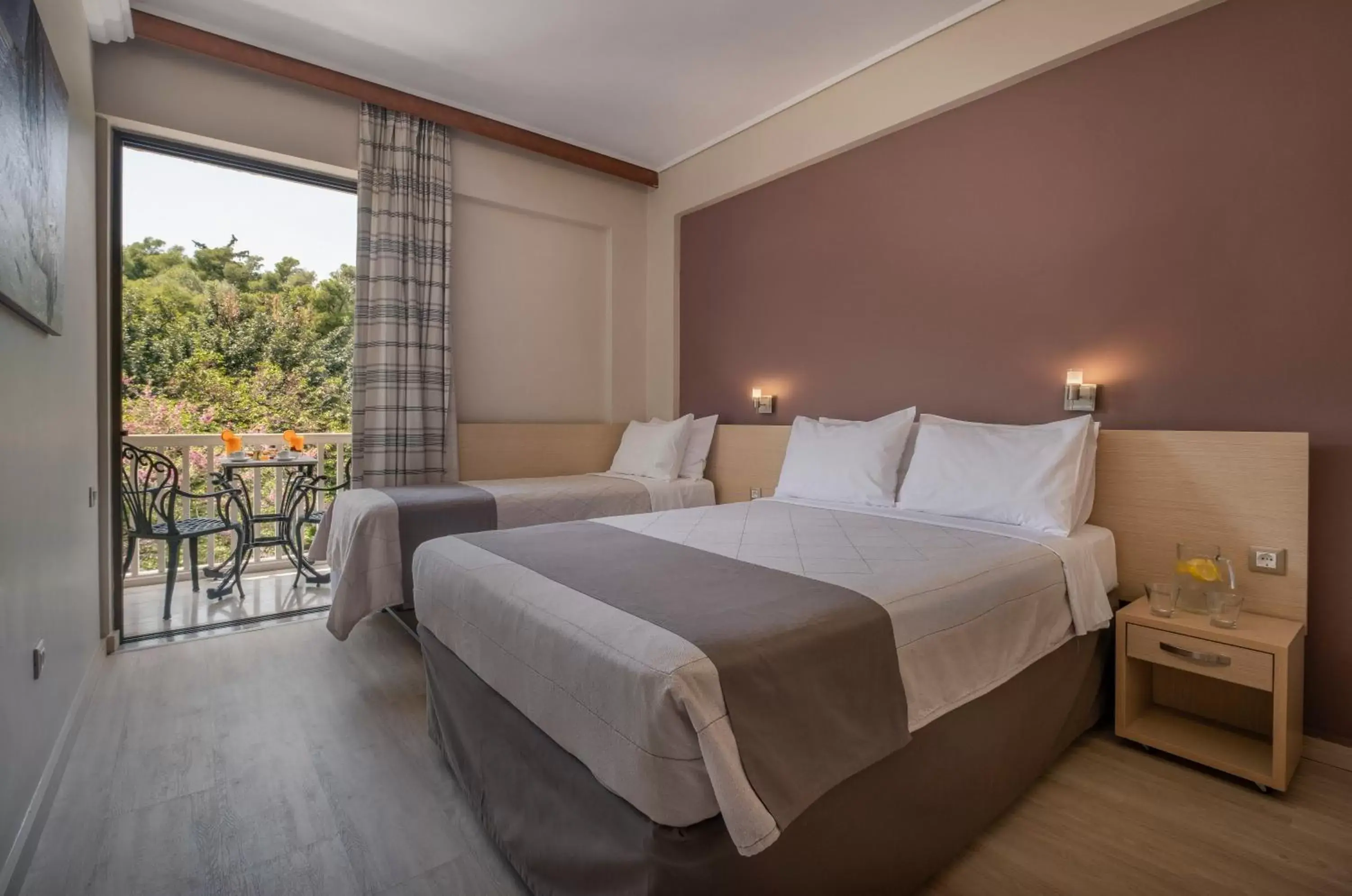 Bedroom, Bed in Acropolis View Hotel