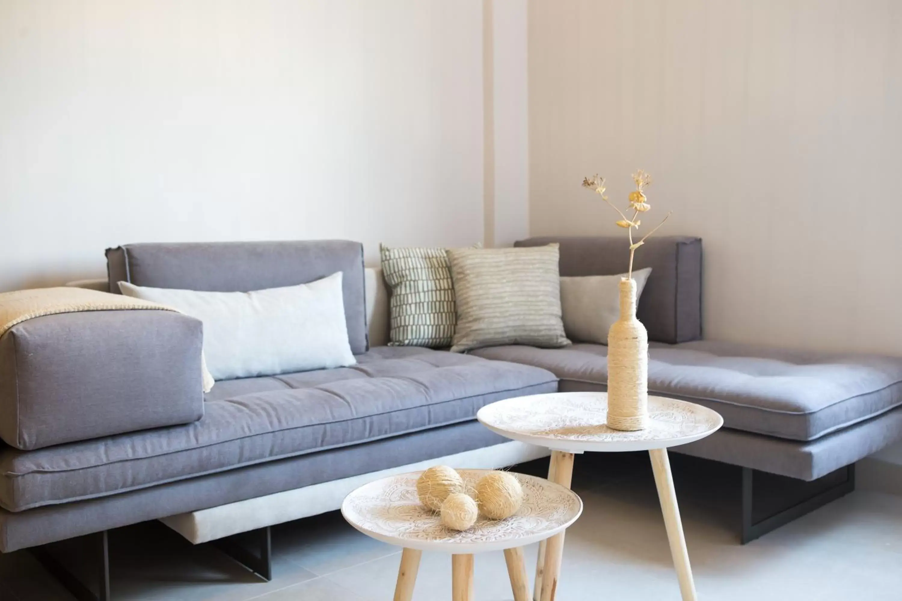 Living room, Seating Area in Calmare suites