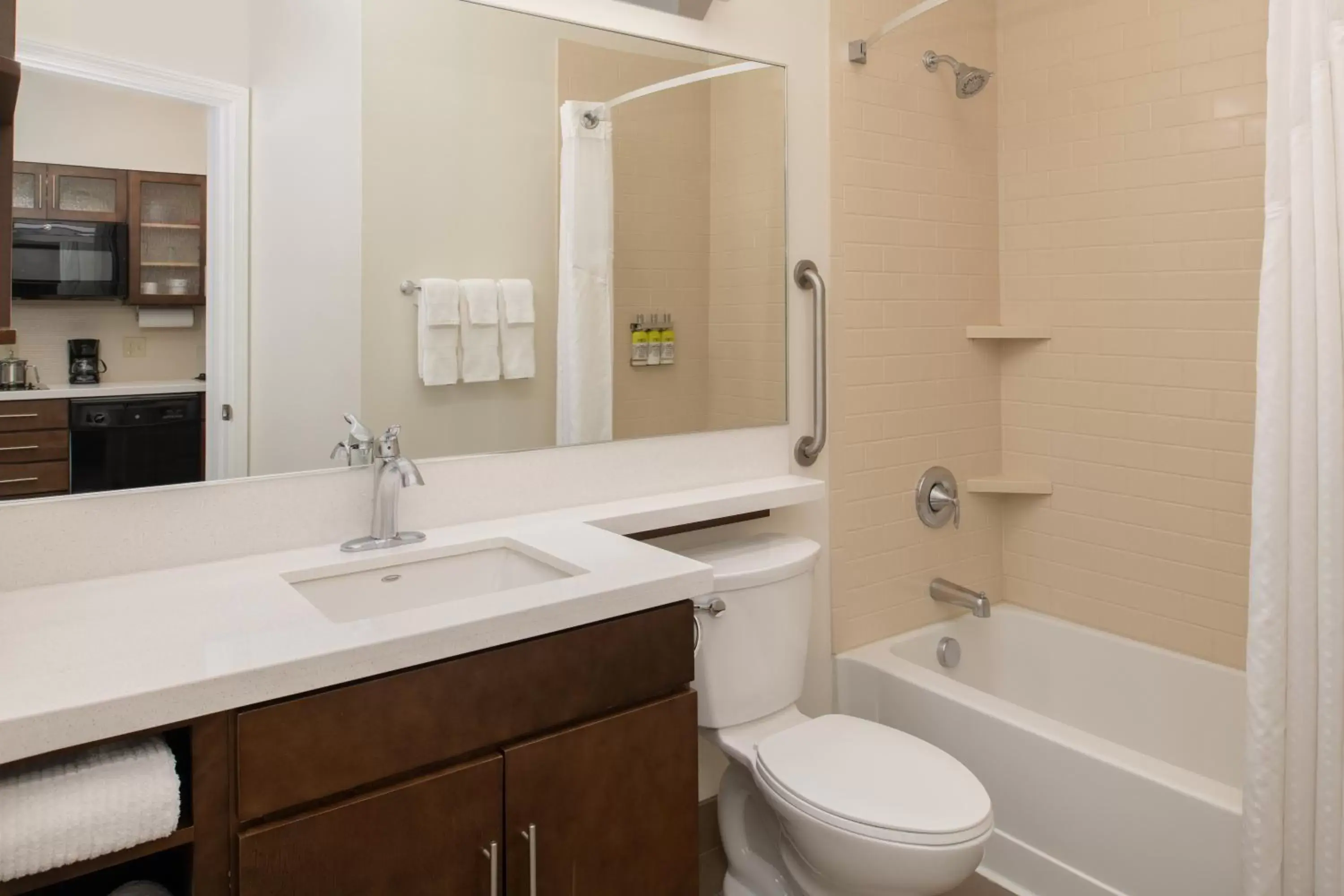 Photo of the whole room, Bathroom in Candlewood Suites Vancouver/Camas, an IHG Hotel