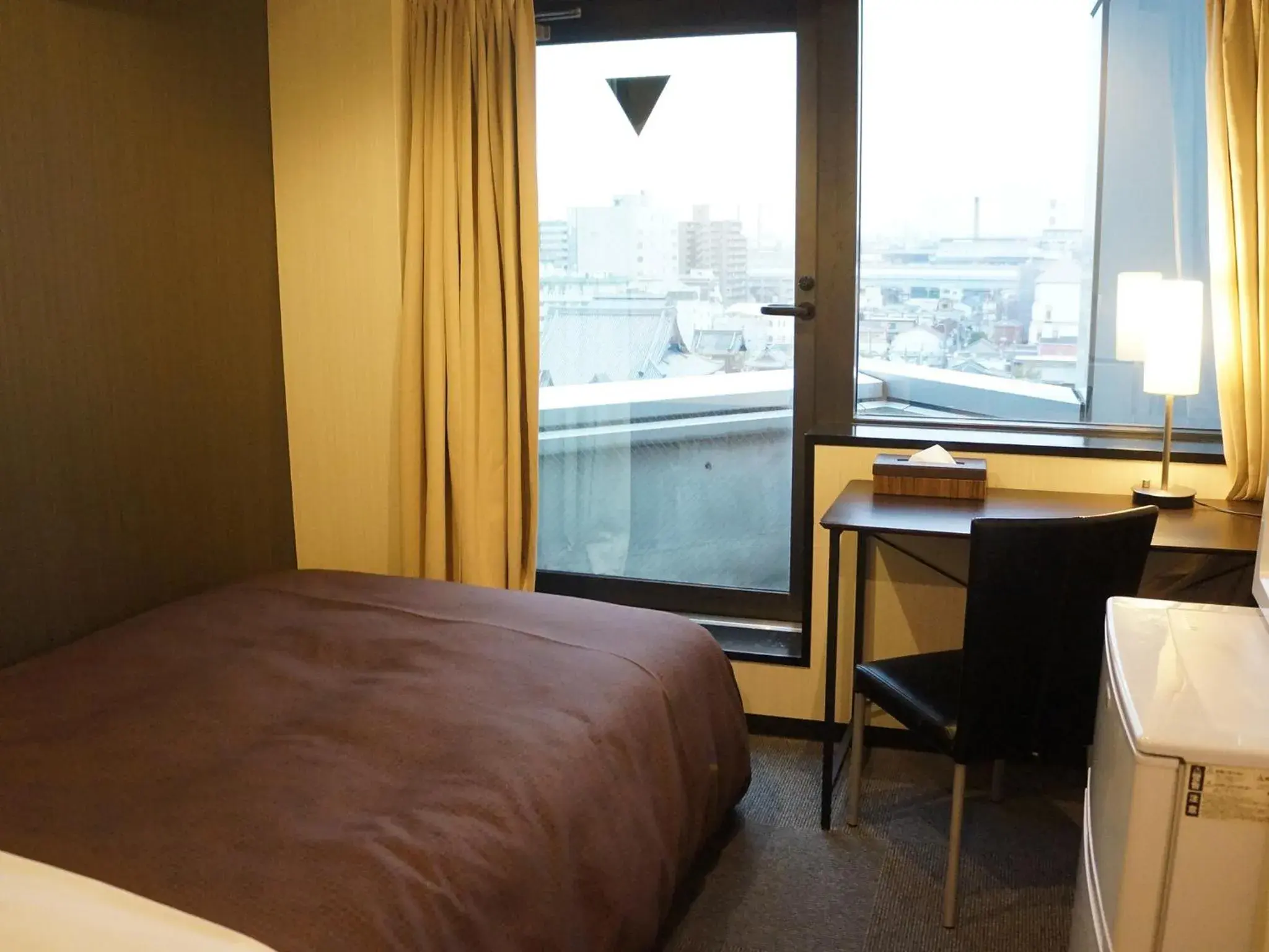 Photo of the whole room in HOTEL LiVEMAX BUDGET Amagasaki