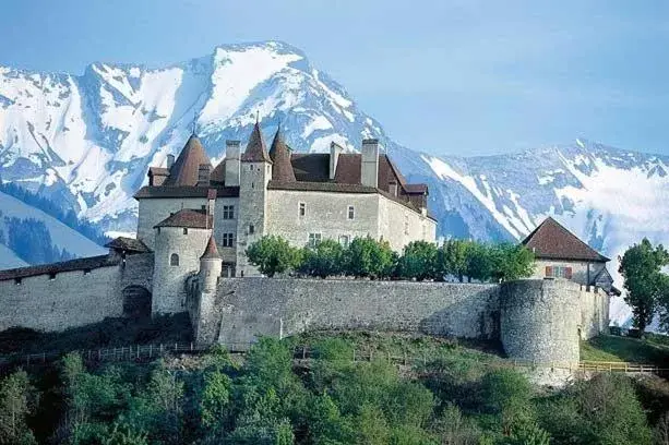 Natural landscape, Property Building in Le Saint Georges