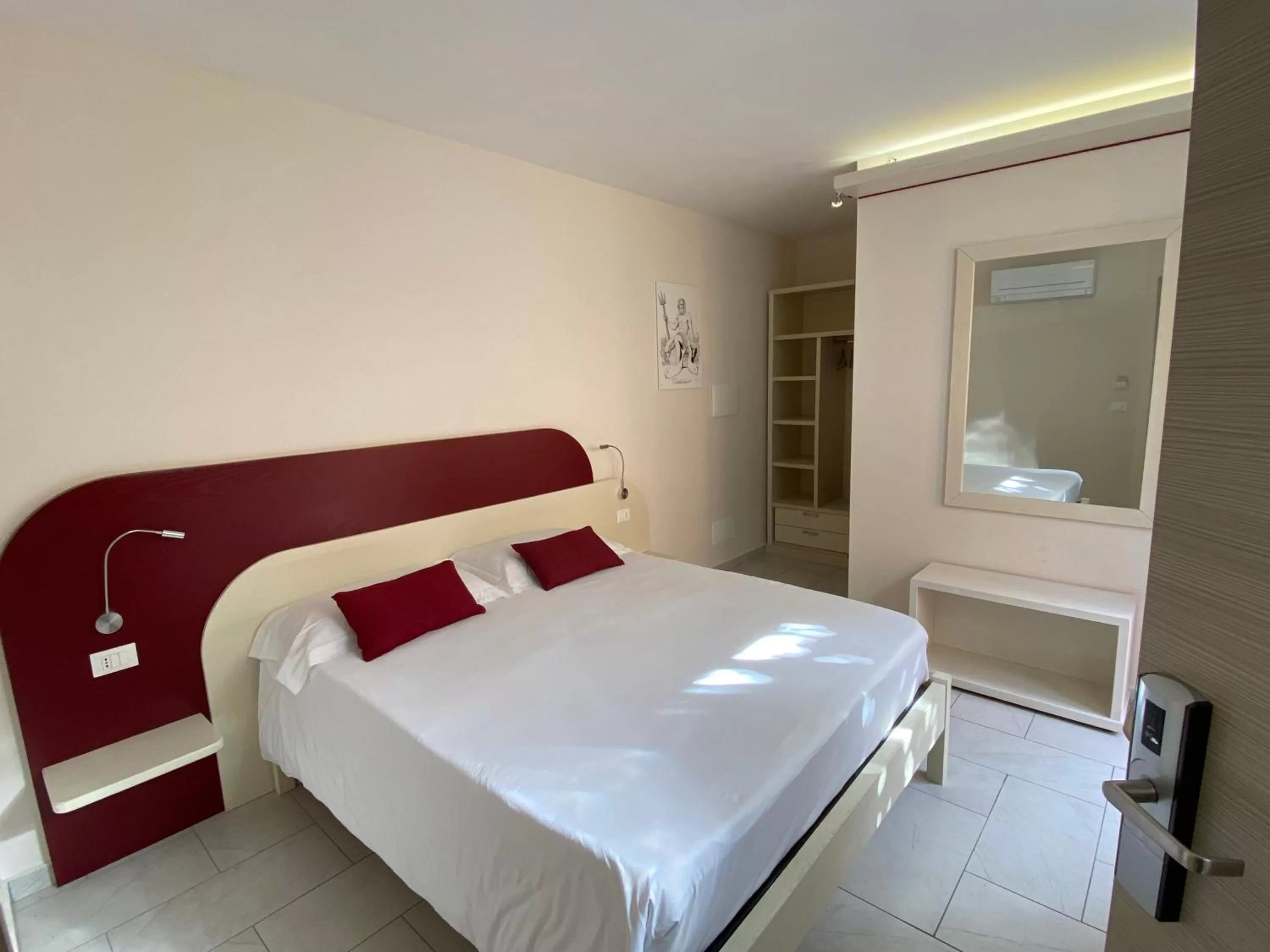 Bed in Aether Suites Tropea - Free Private Parking