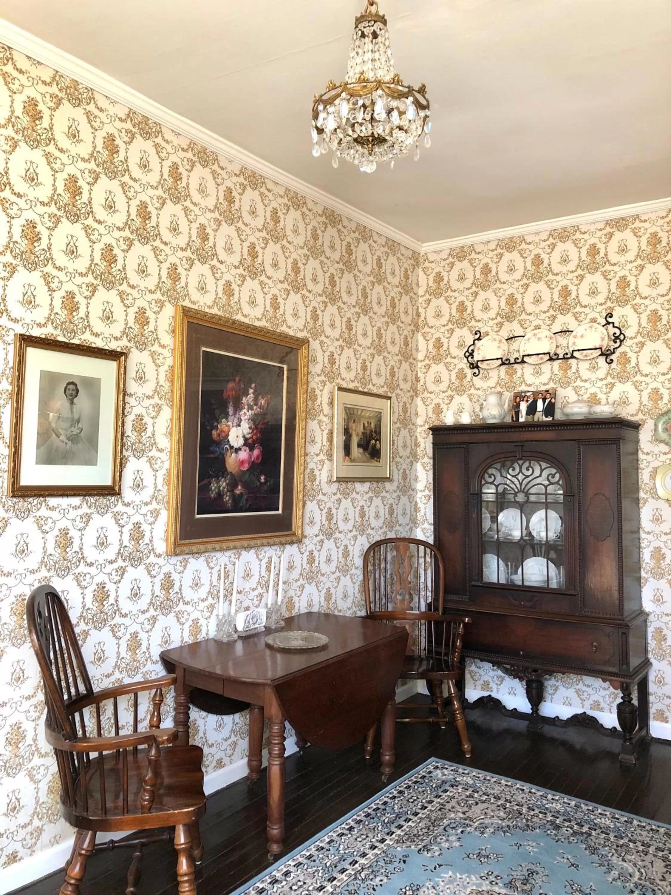 Dining area in Belmont Inn