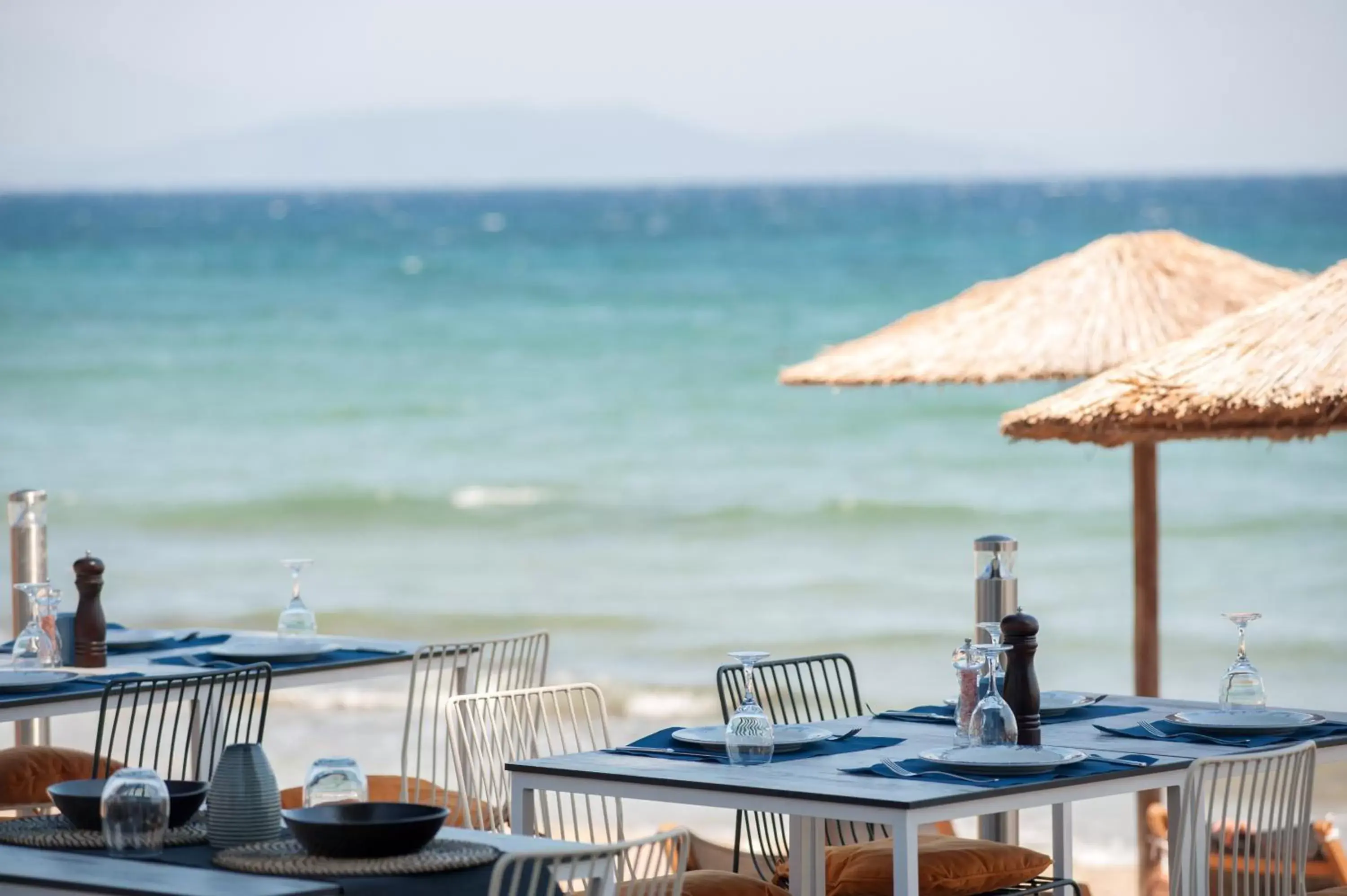 Restaurant/places to eat, Beach in Seasabelle Hotel near Athens Airport