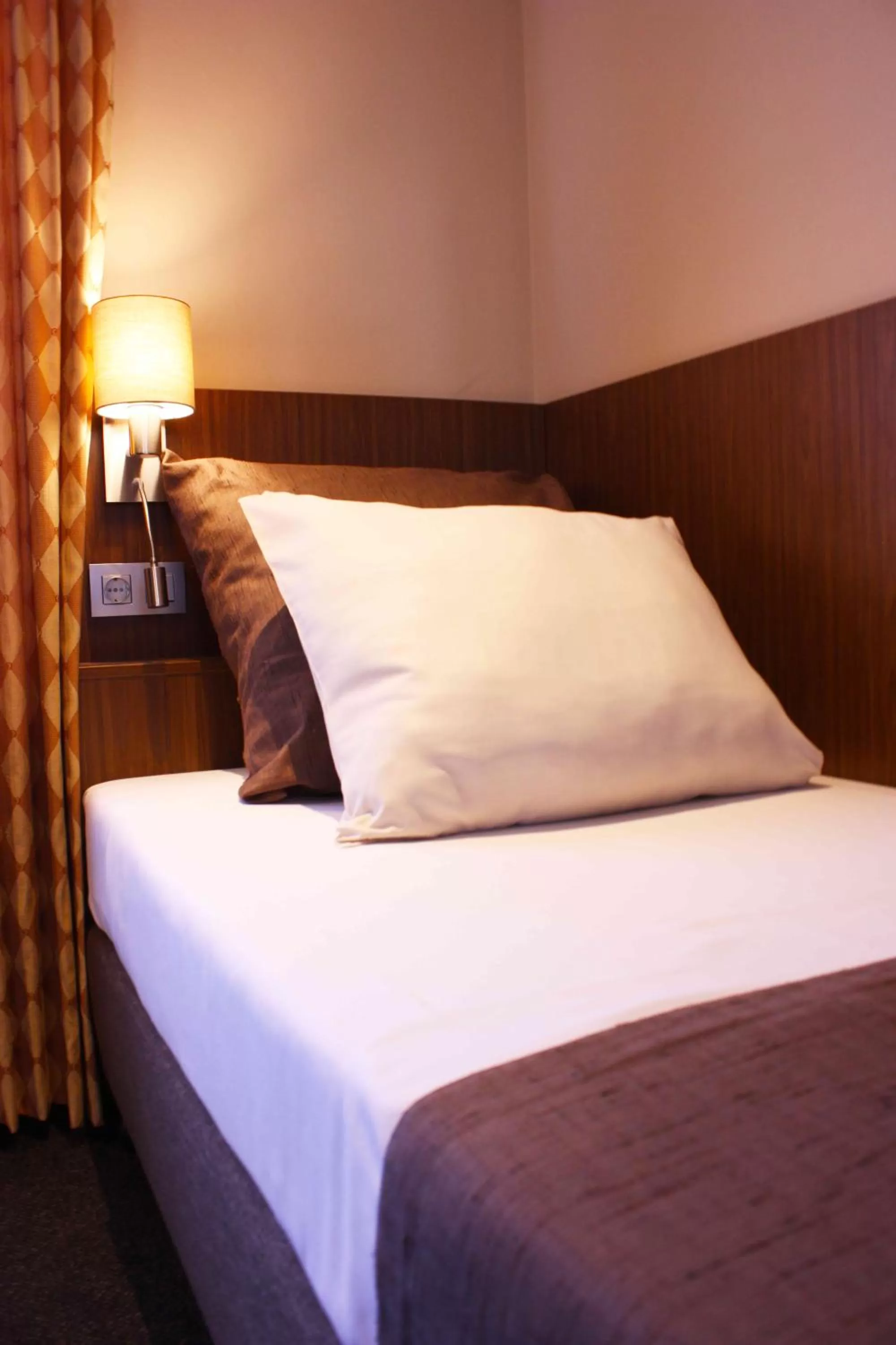 Bed in Hotel Restaurant De Bengel