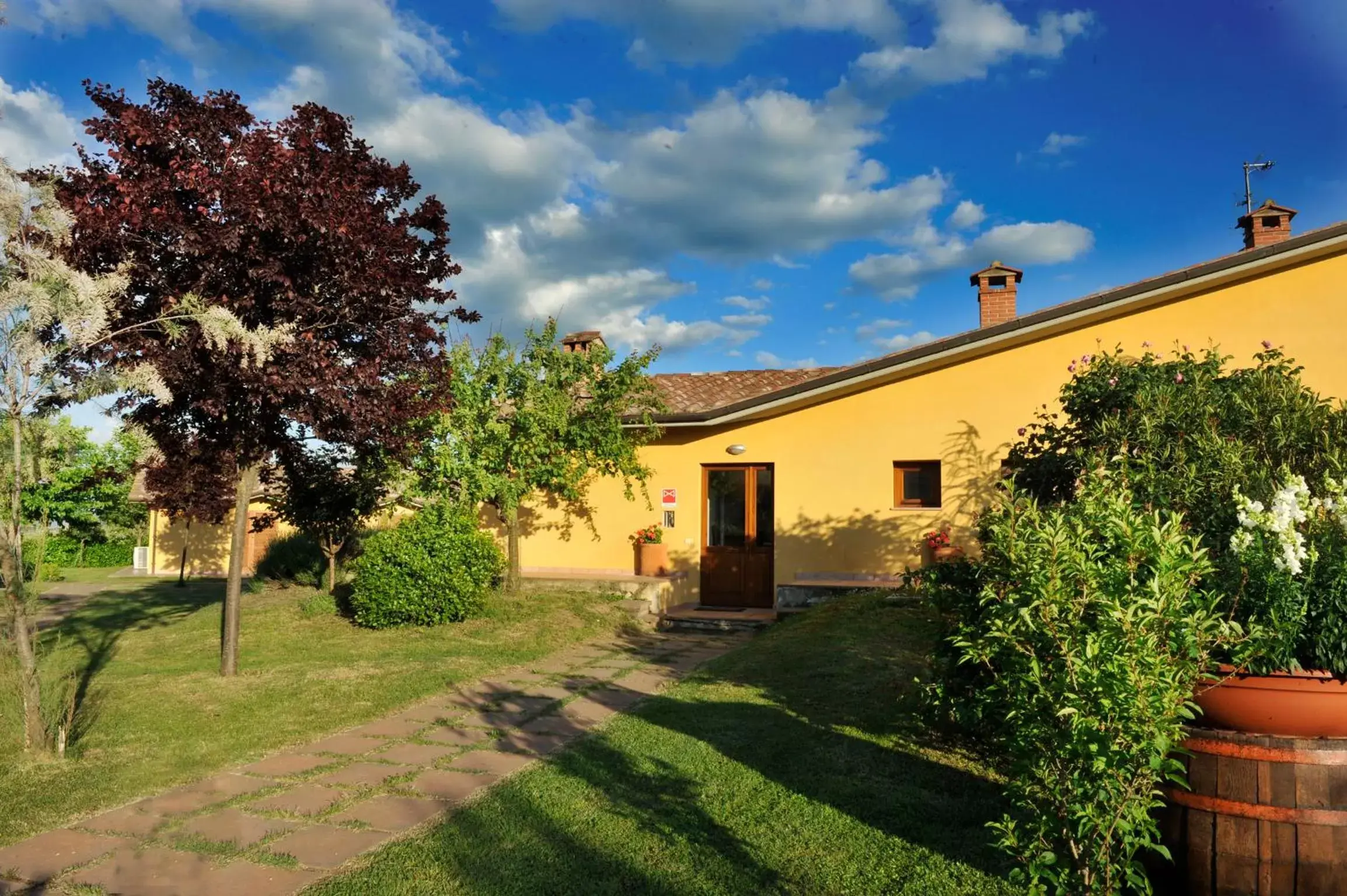 Property Building in Le Macerine