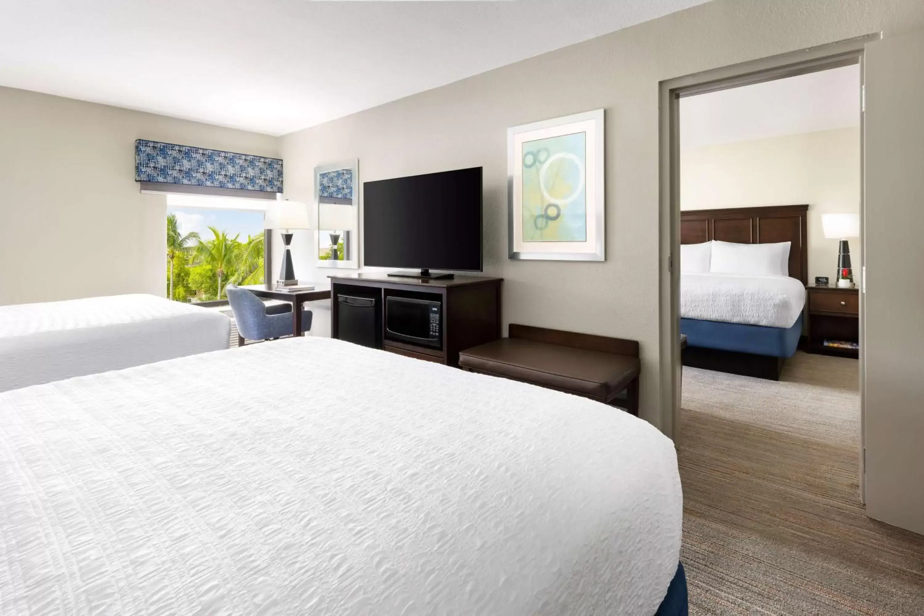 Bedroom, Bed in Hampton Inn Naples-Central