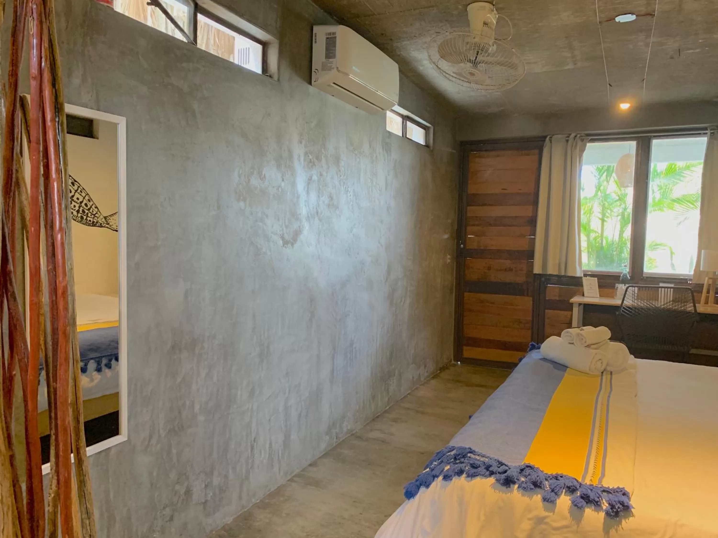 Bedroom in Perro Surfero Hotel