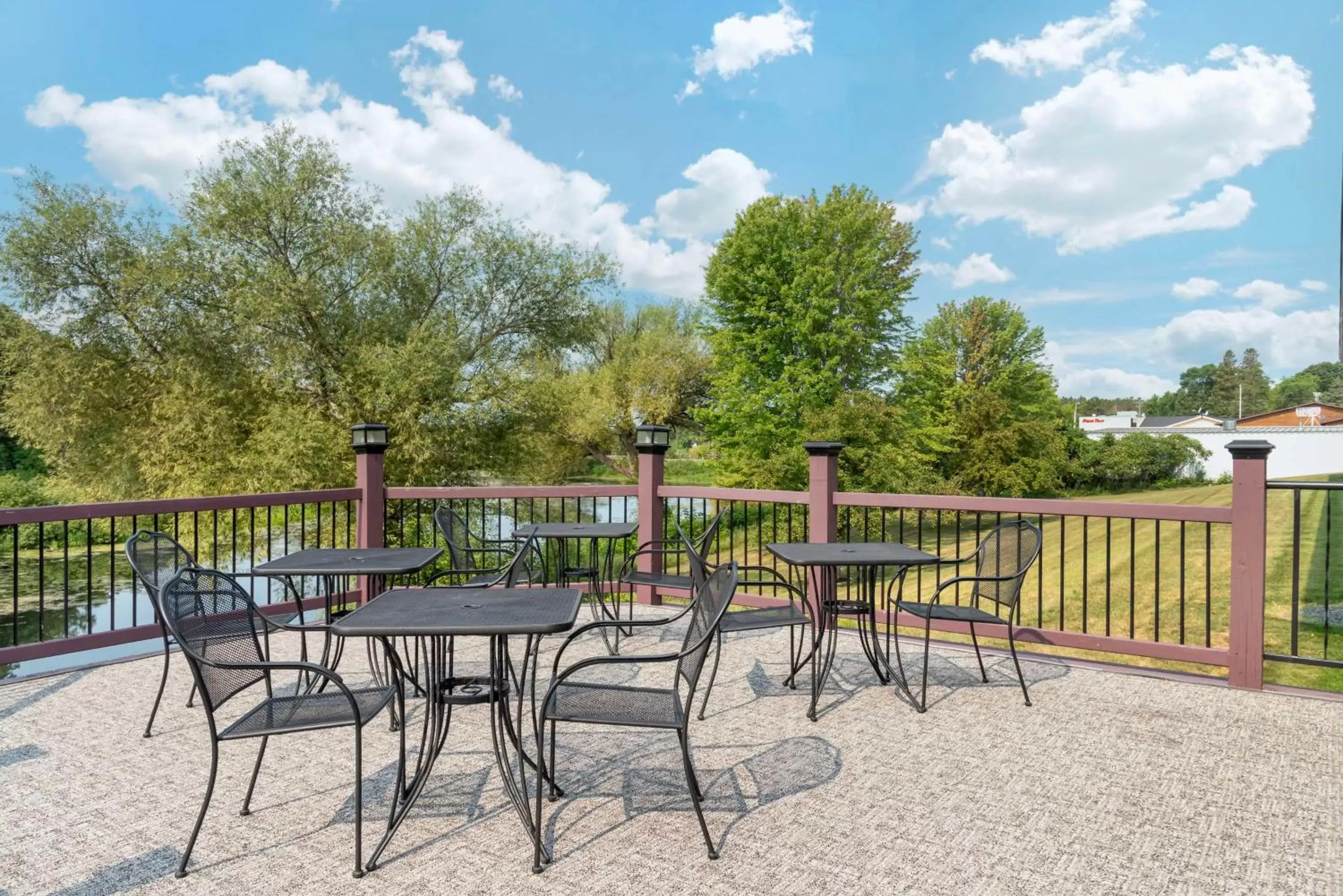 Property building in Best Western Spooner Riverplace Property building in Best Western Spooner Riverplace