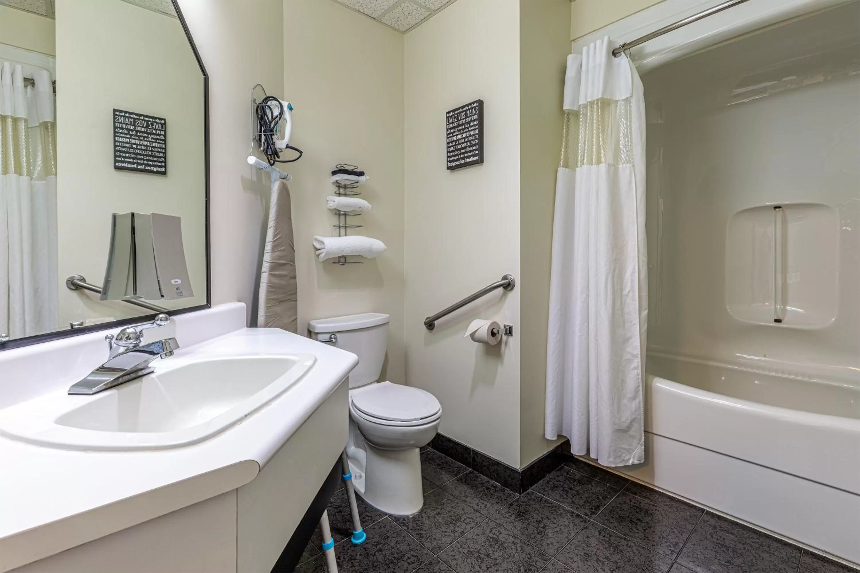 Bathroom in Days Inn by Wyndham Berthierville