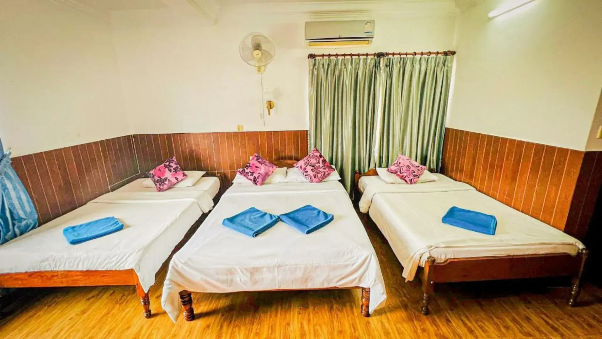Bed in Jasmine Lodge Siem Reap