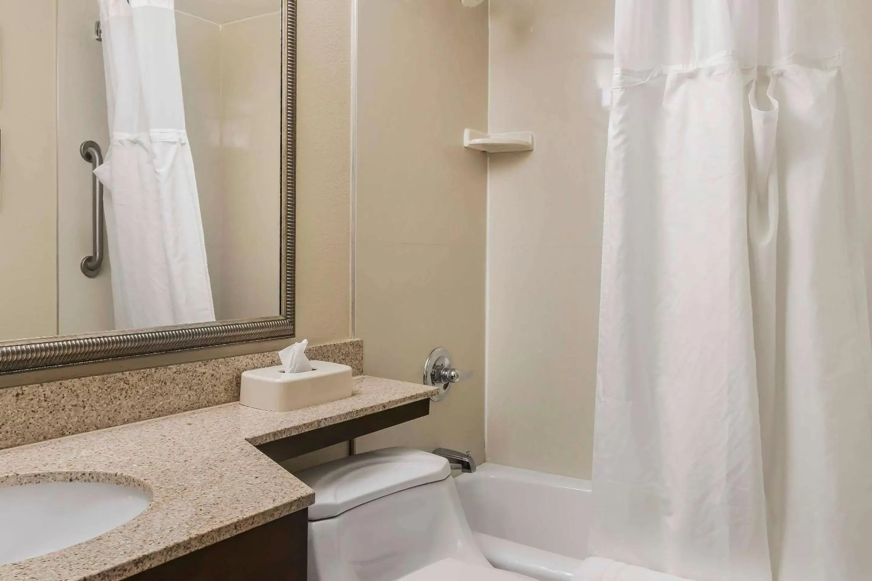 Bedroom, Bathroom in Comfort Inn - Pocono Mountains