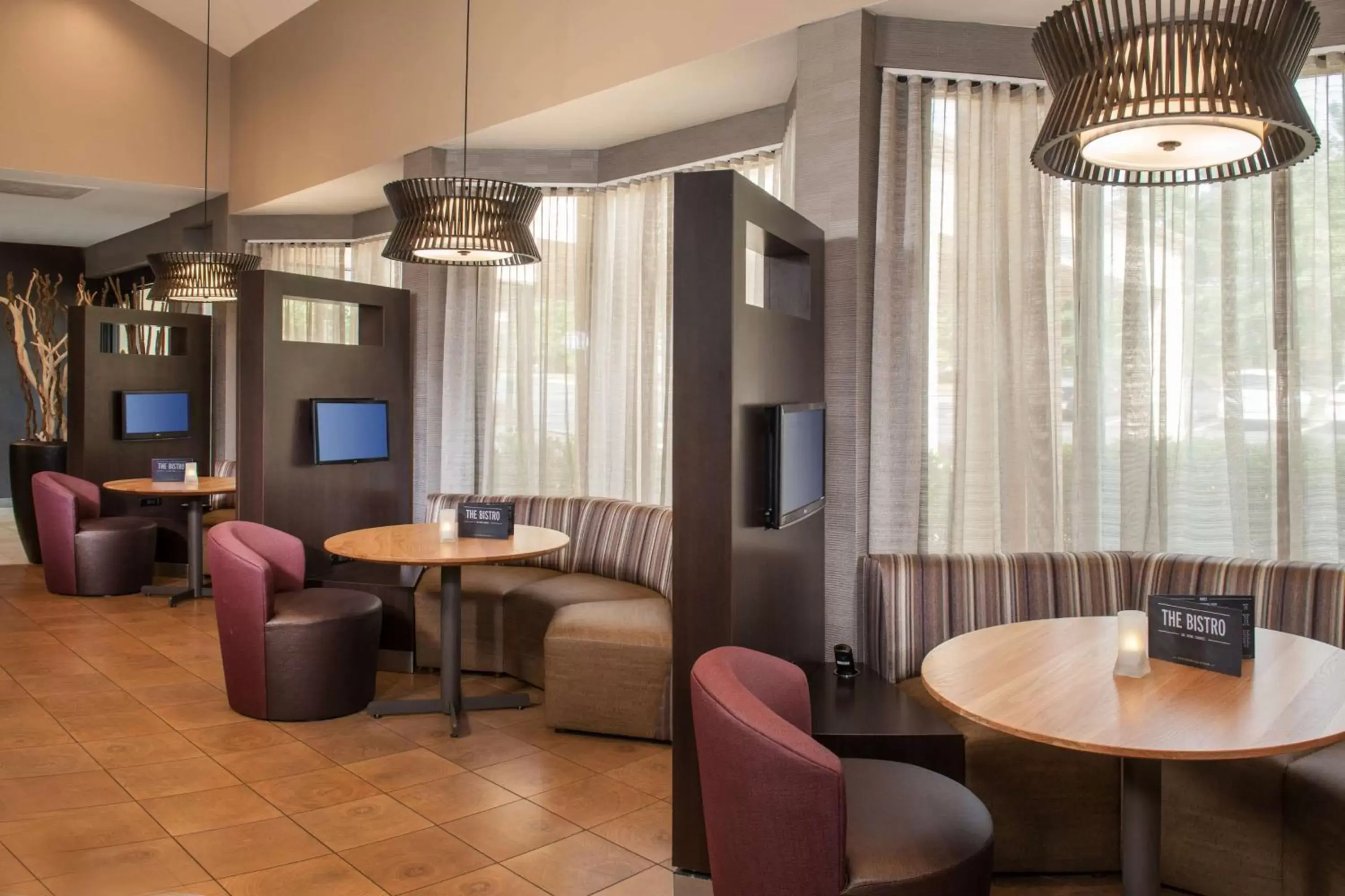 On site, Lounge/Bar in Sonesta Select Greenbelt College Park