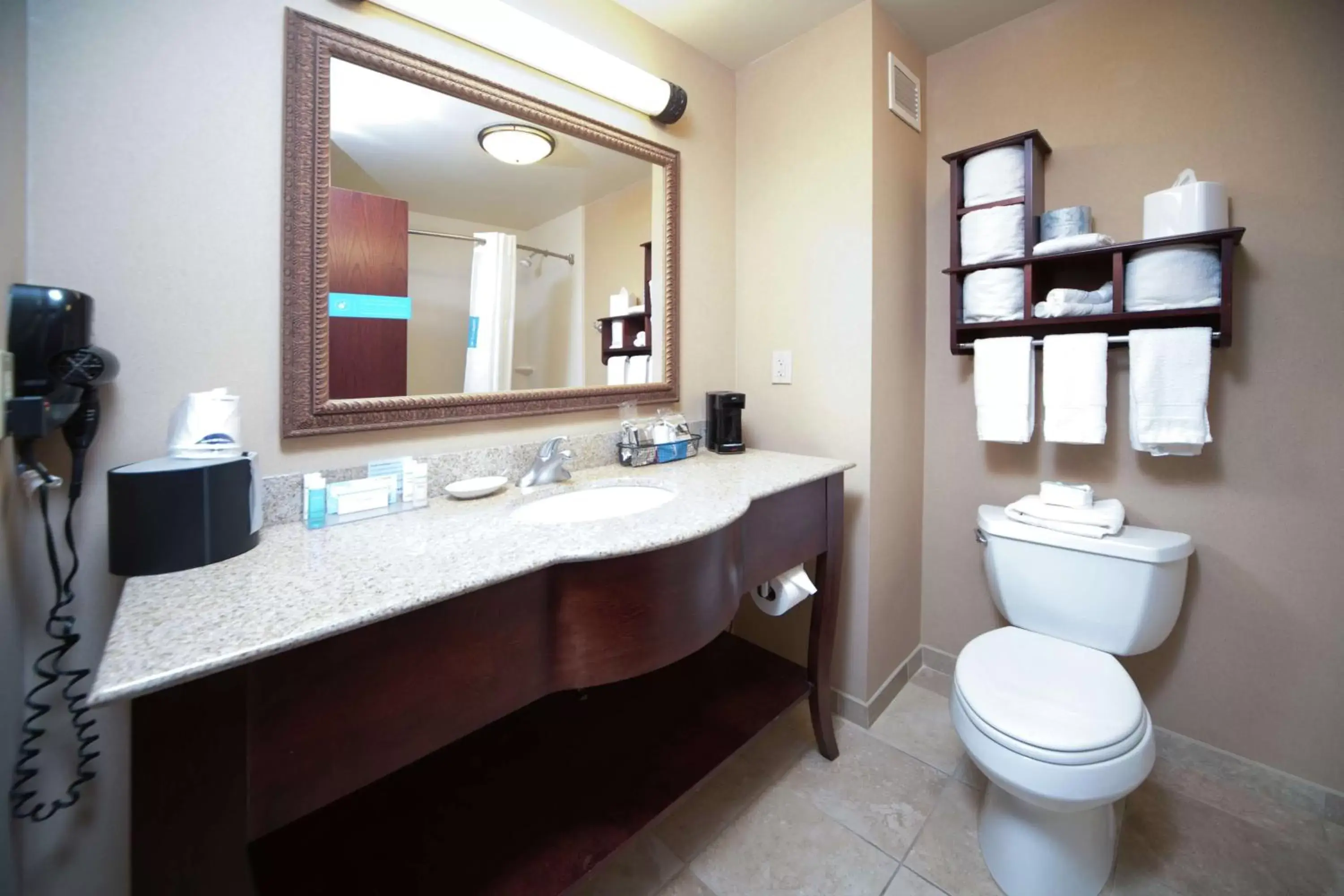 Bathroom in Hampton Inn & Suites Greensburg