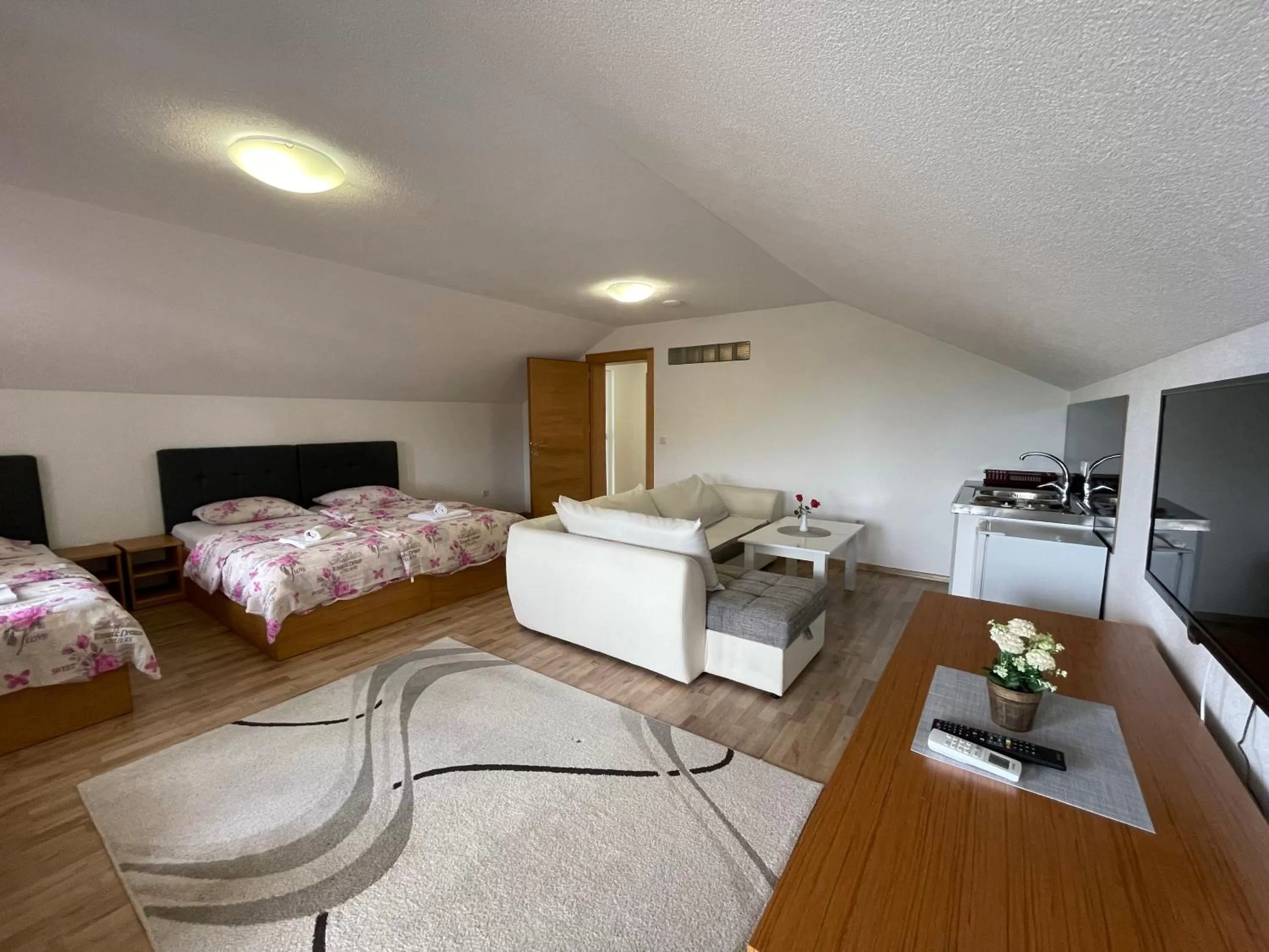 Photo of the whole room, Bed in Villa Maja