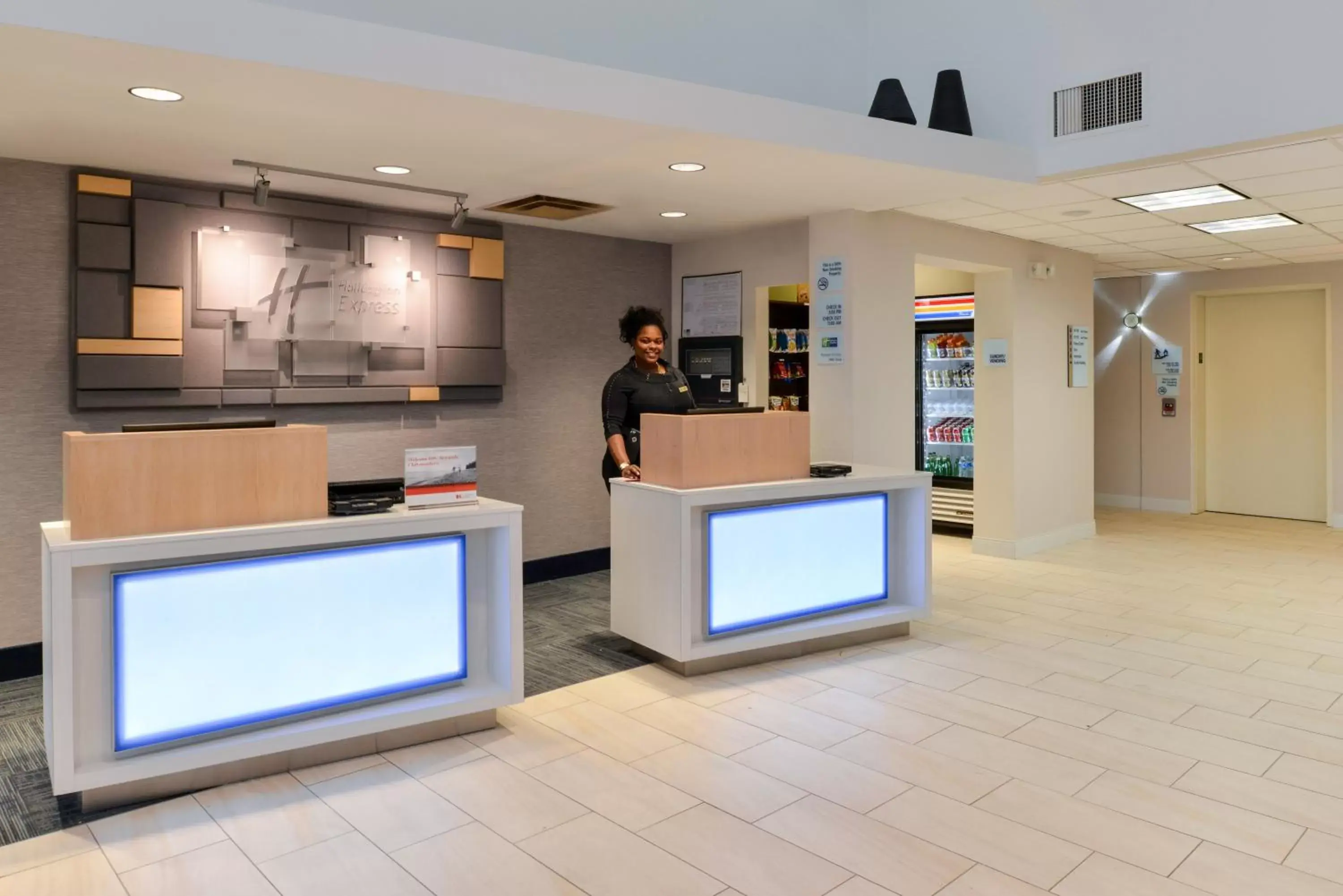 Property building, Lobby/Reception in Holiday Inn Express & Suites Raleigh NE - Medical Ctr Area, an IHG Hotel