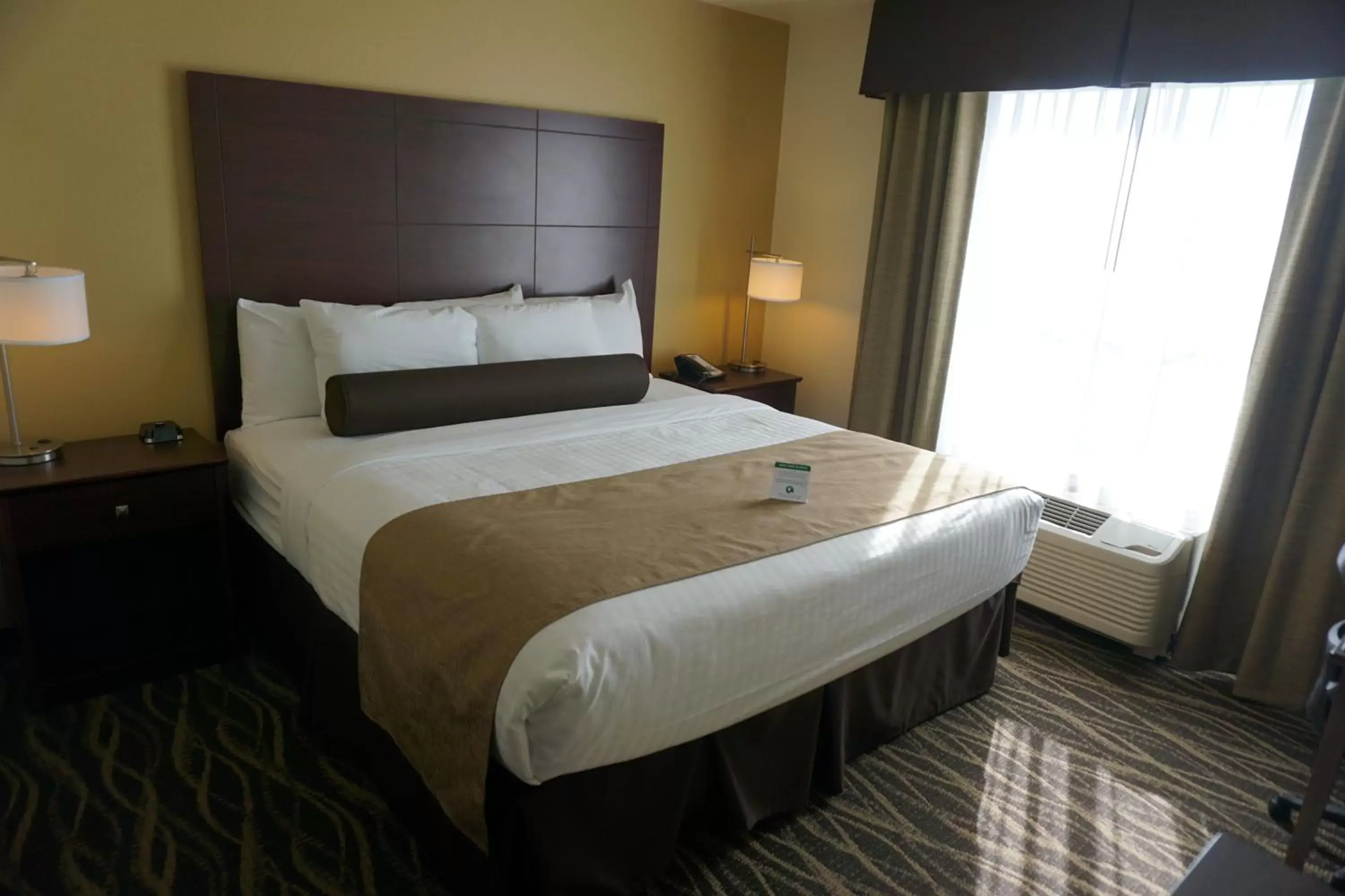 Bed in Cobblestone Hotel & Suites - Chippewa Falls