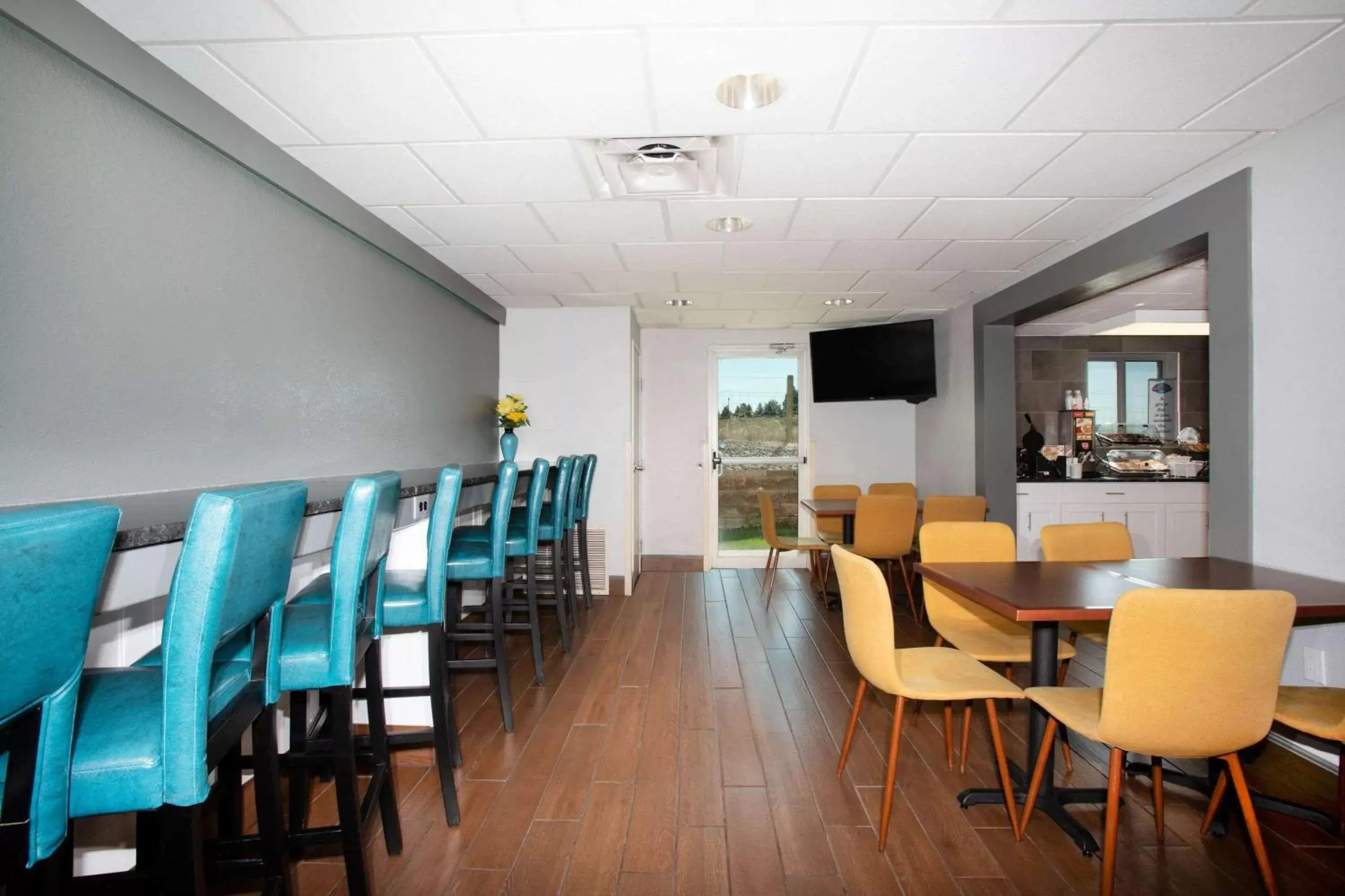 Restaurant/places to eat in Baymont by Wyndham Sheridan Restaurant/places to eat in Baymont by Wyndham Sheridan