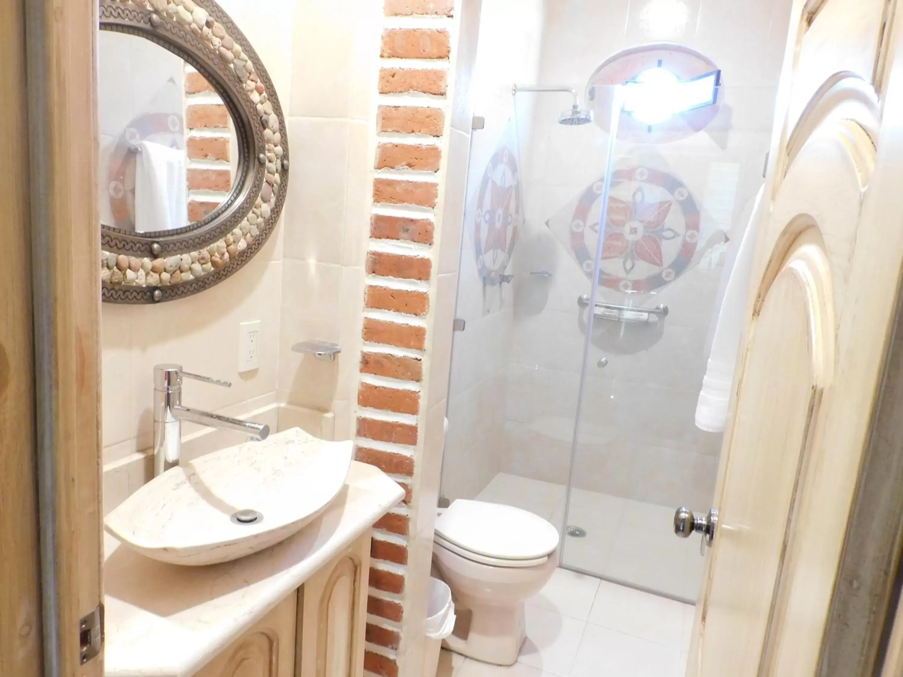 Bathroom in Vista Del Sol Apartments