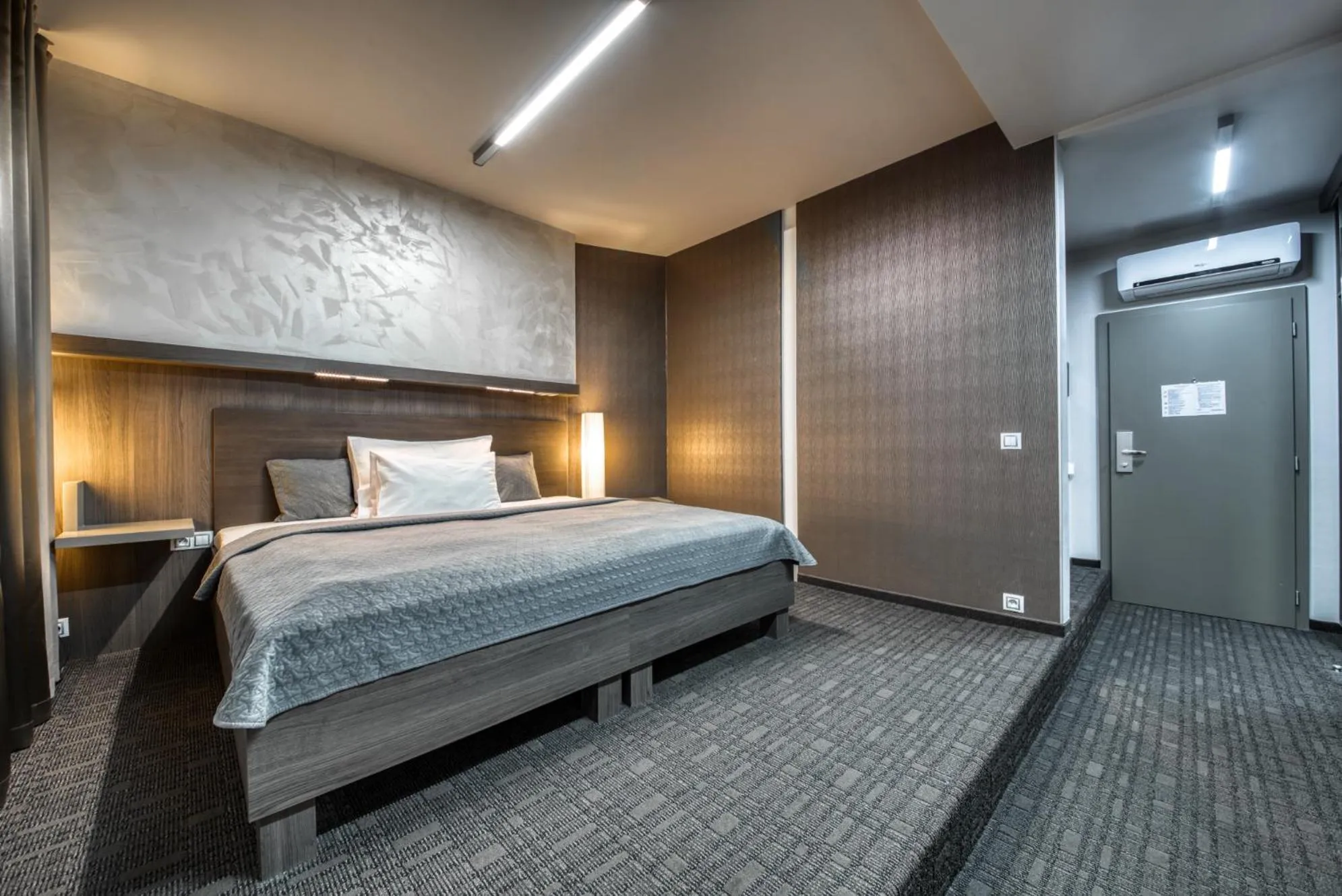 Bedroom, Bed in Volcano Spa Hotel